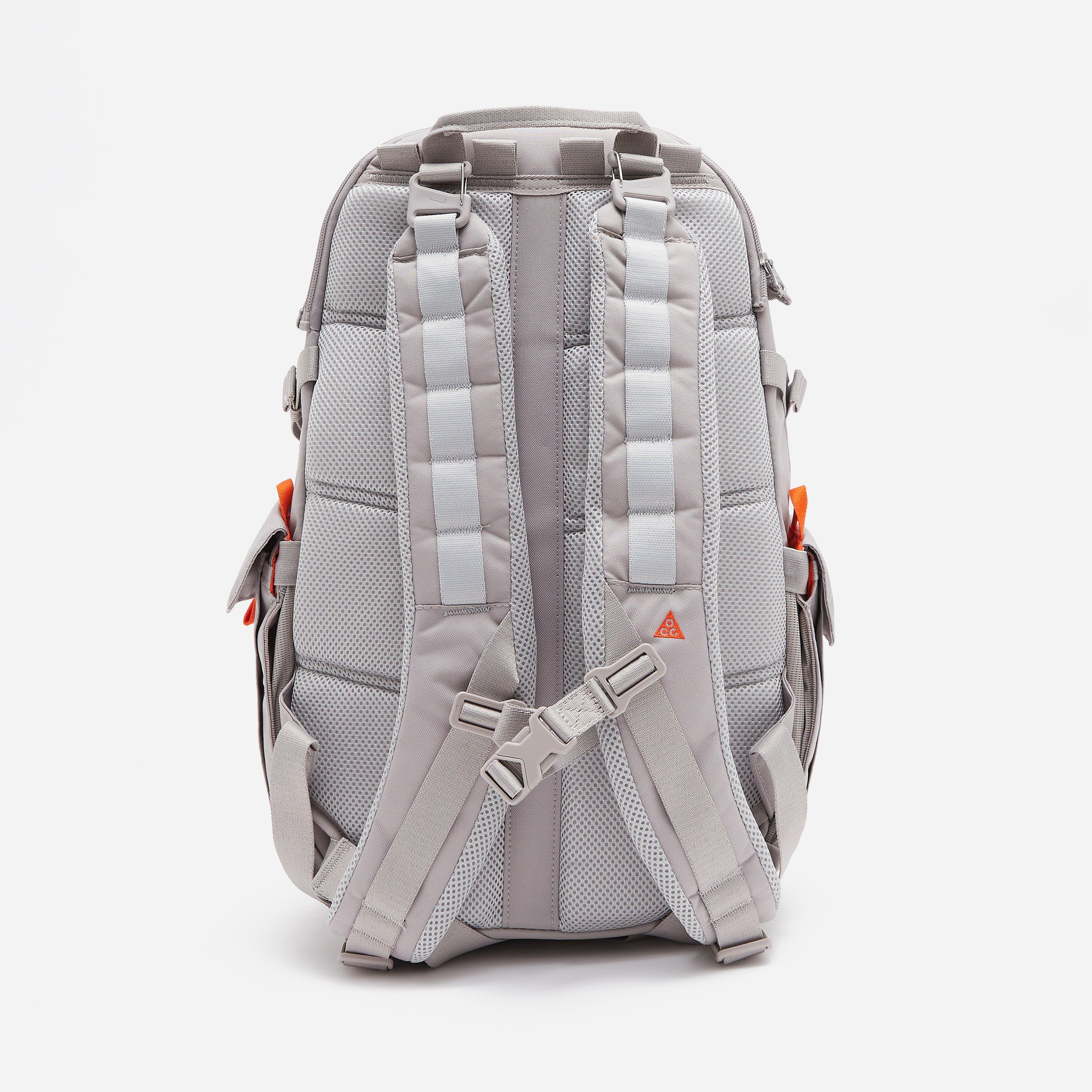 Nike ACG 'DAYMAX' Backpack