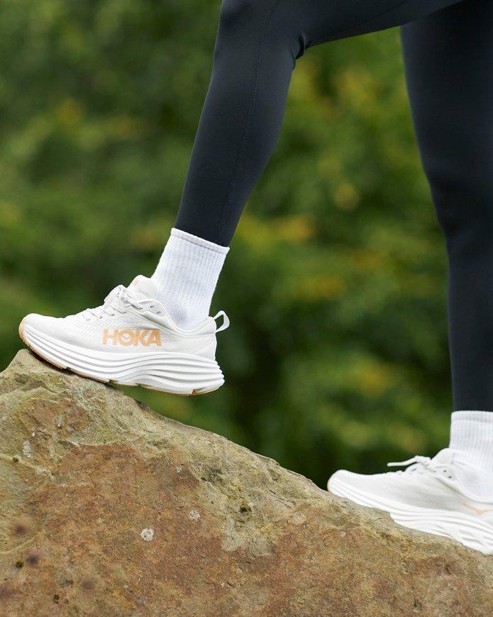 Calzado HOKA