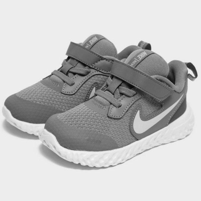 Nike Revolution 5 Bambino