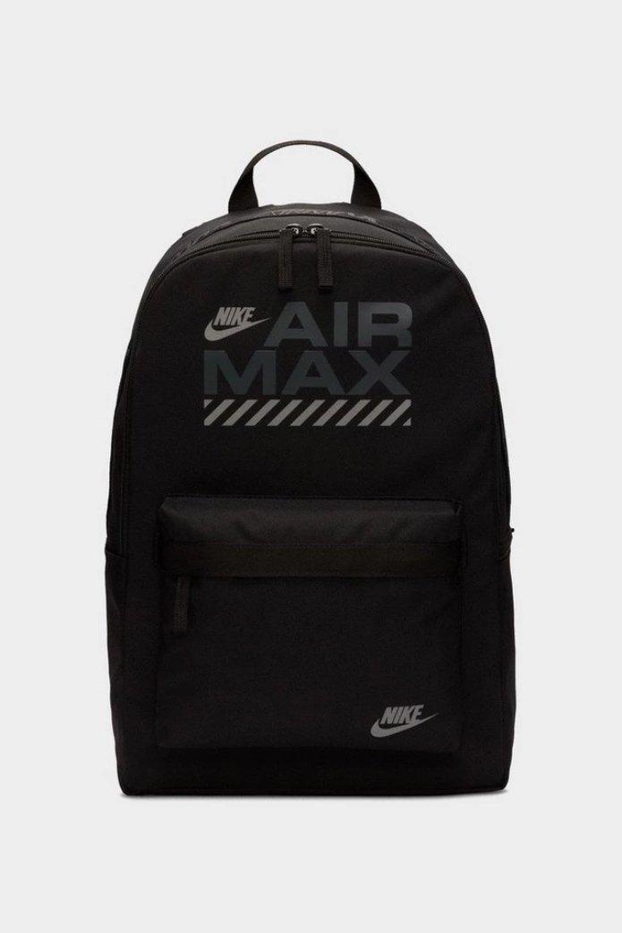 Mochila Nike de universidad