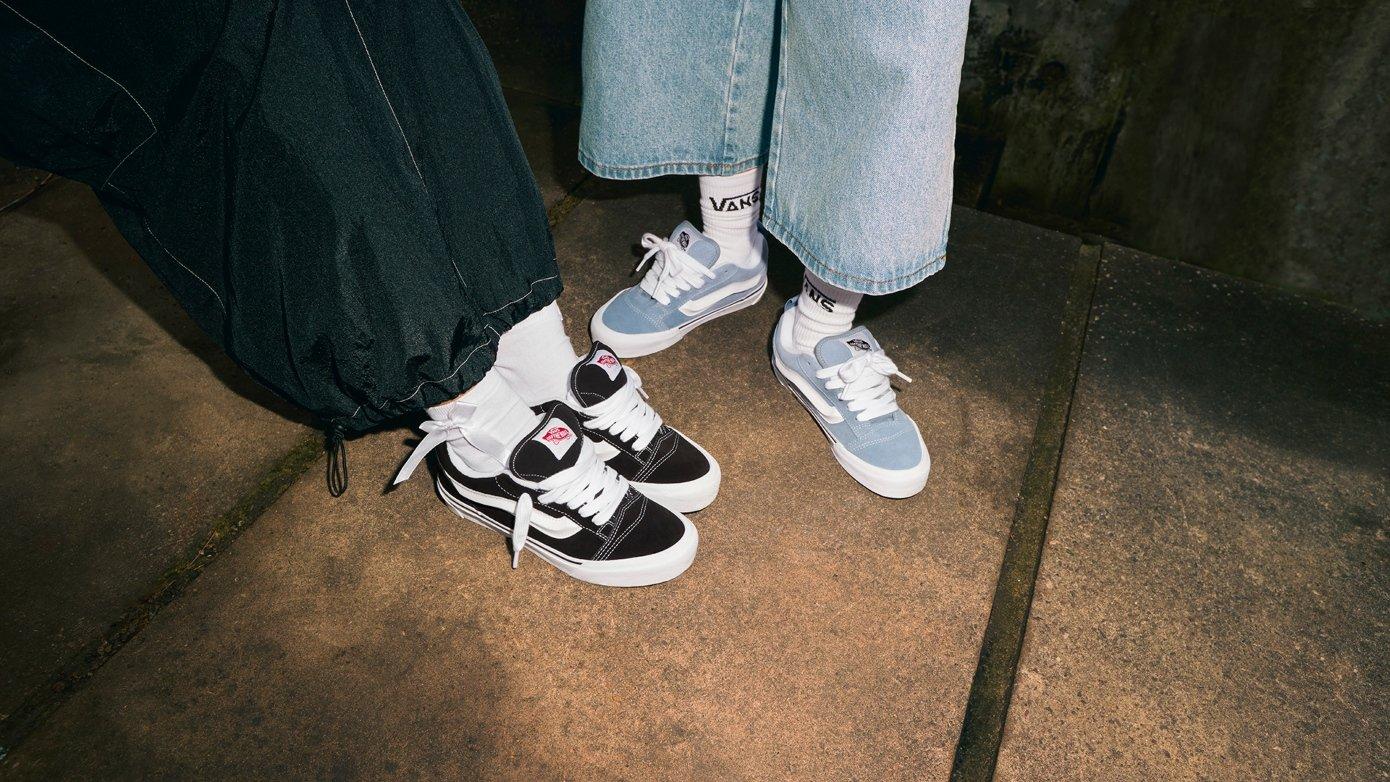 Modelos vistiendo Knu Skool