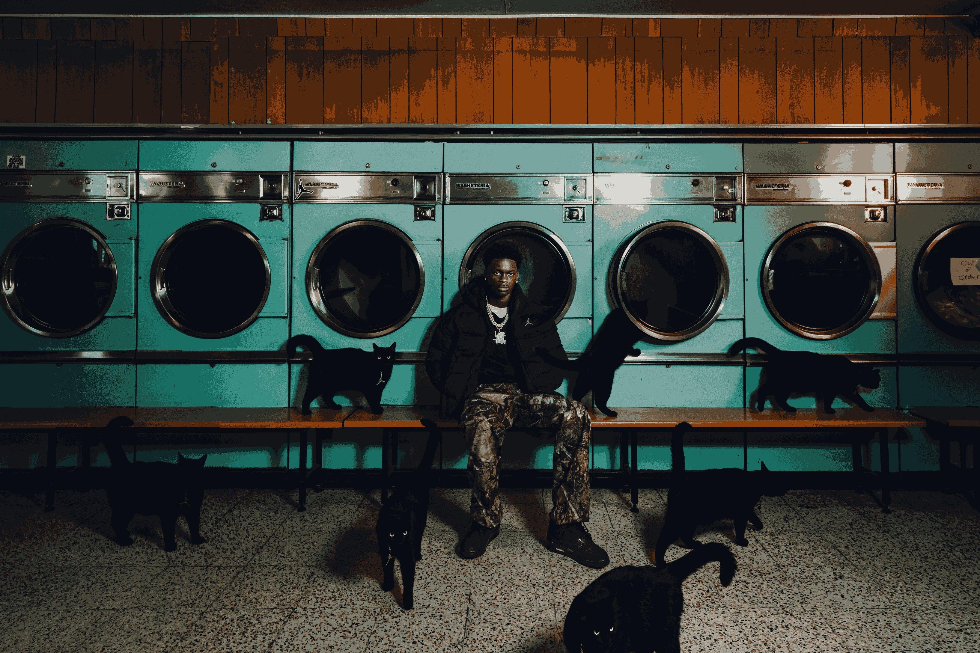 Air Jordan 4 Black Cat 2025 – bannière JD Sports