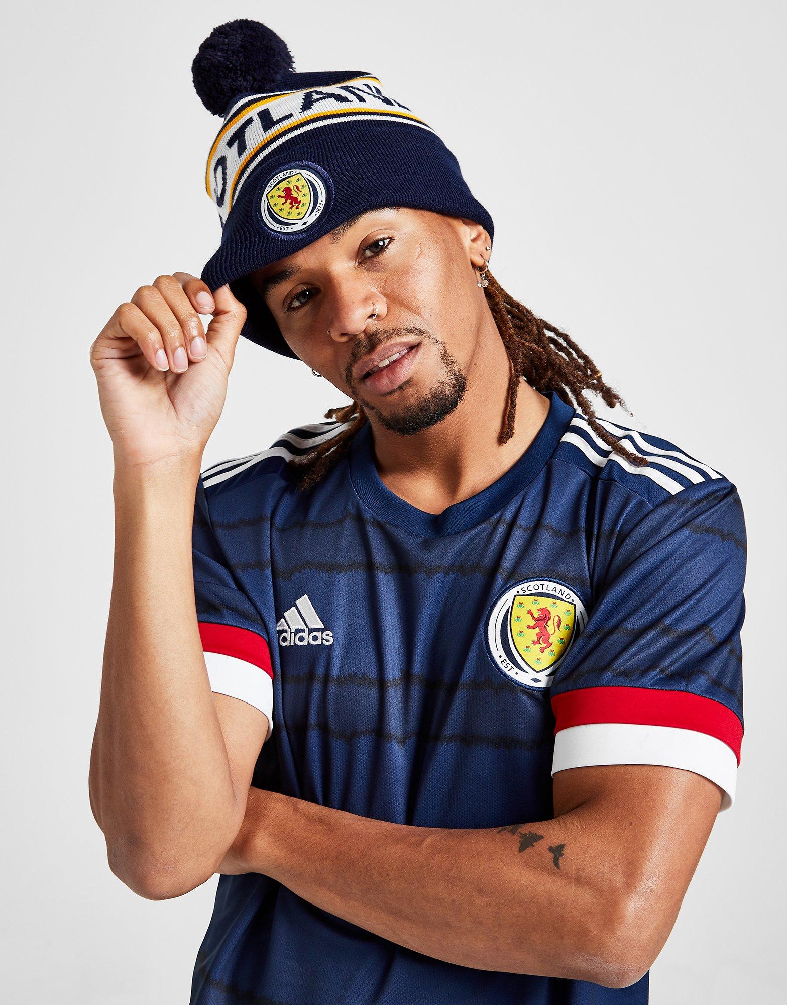 sports team bobble hats