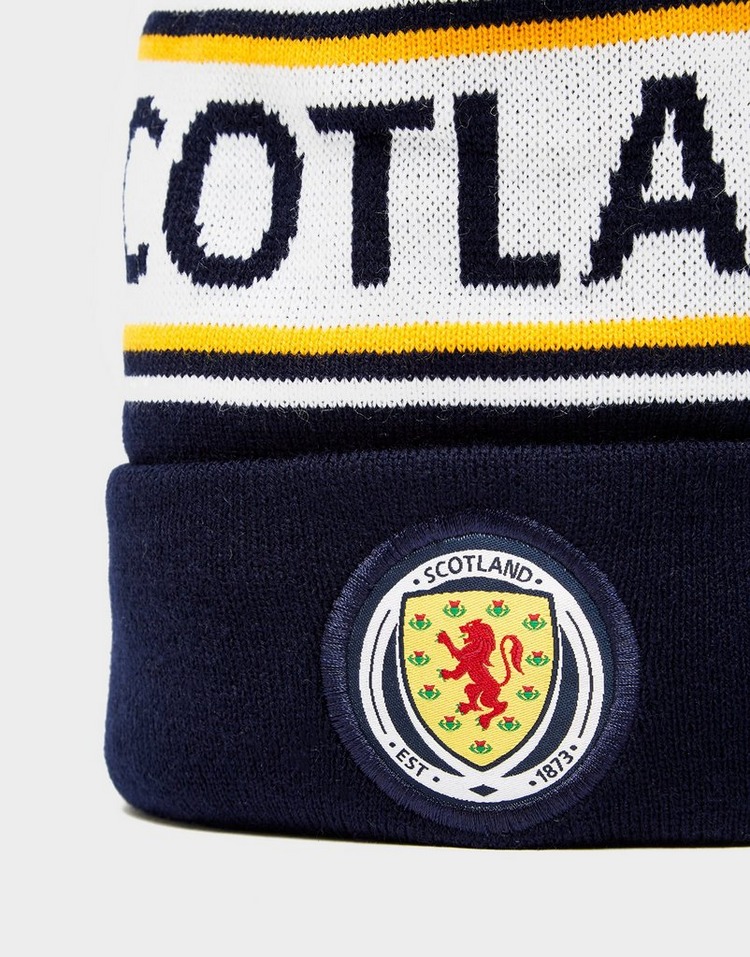 BOYS REVERSIBLE SCOTLAND KNITTED BEANIE HAT