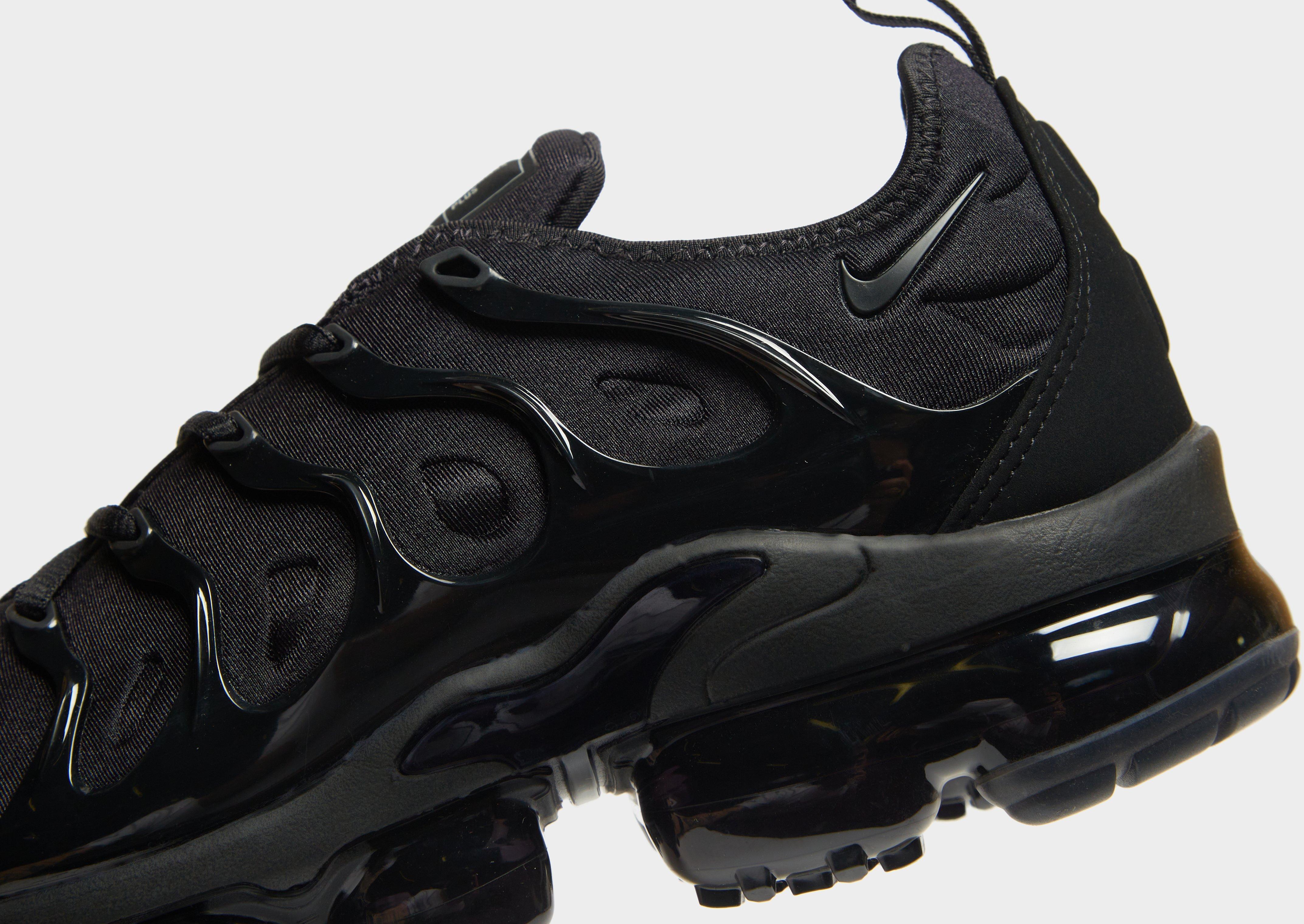 Compra Nike Air VaporMax Plus en Negro