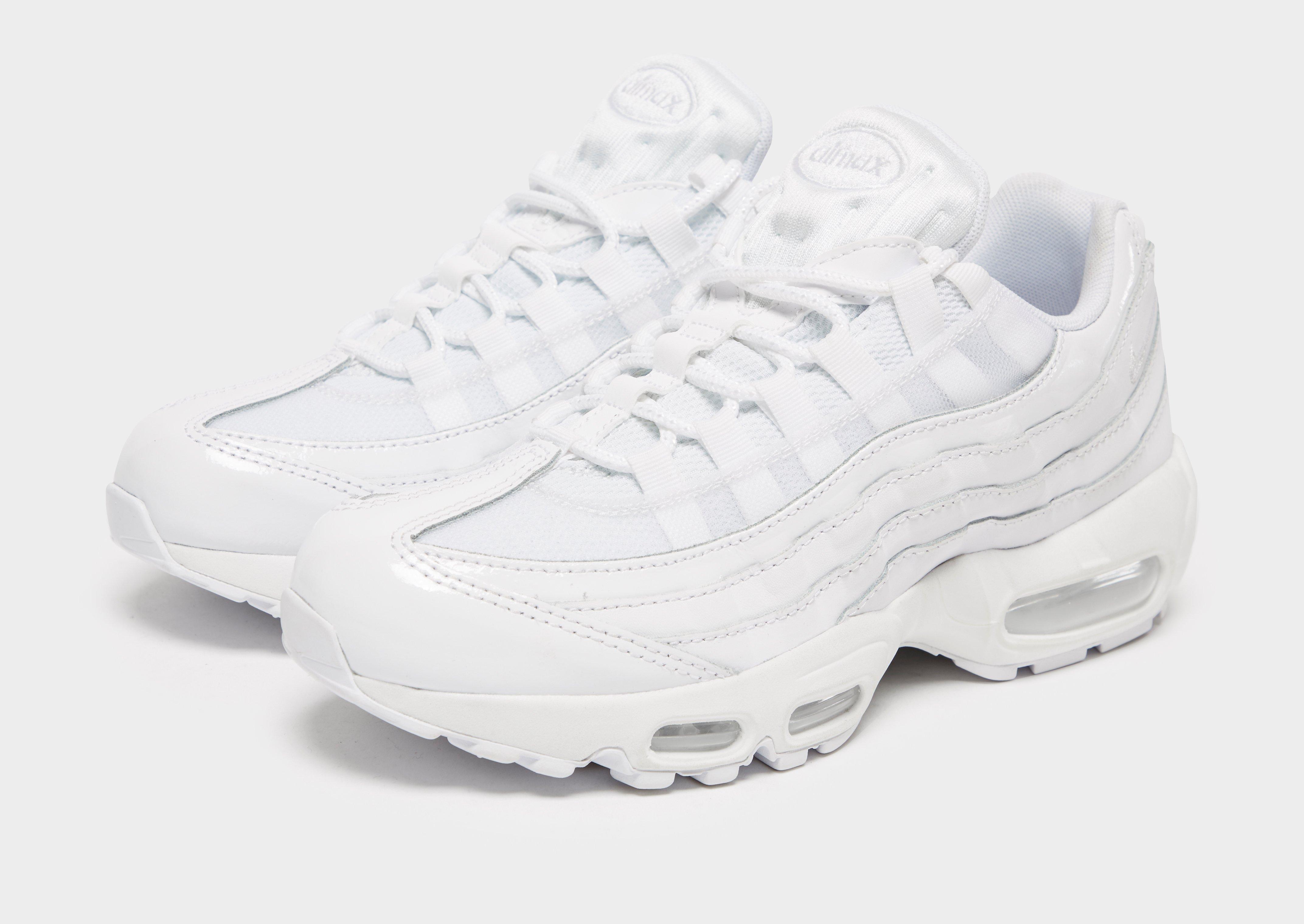 white nike 95 womens