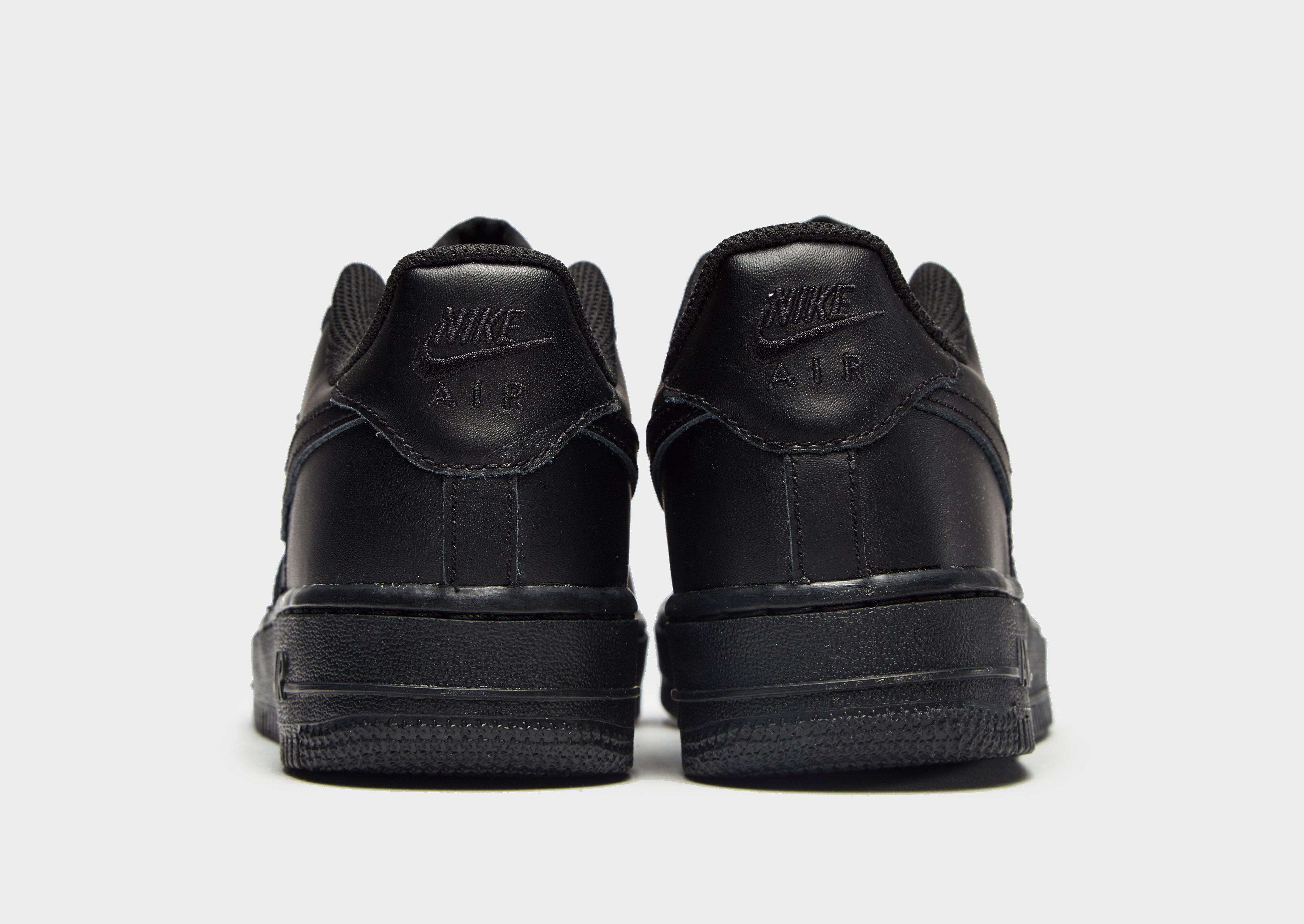 black nike airforces