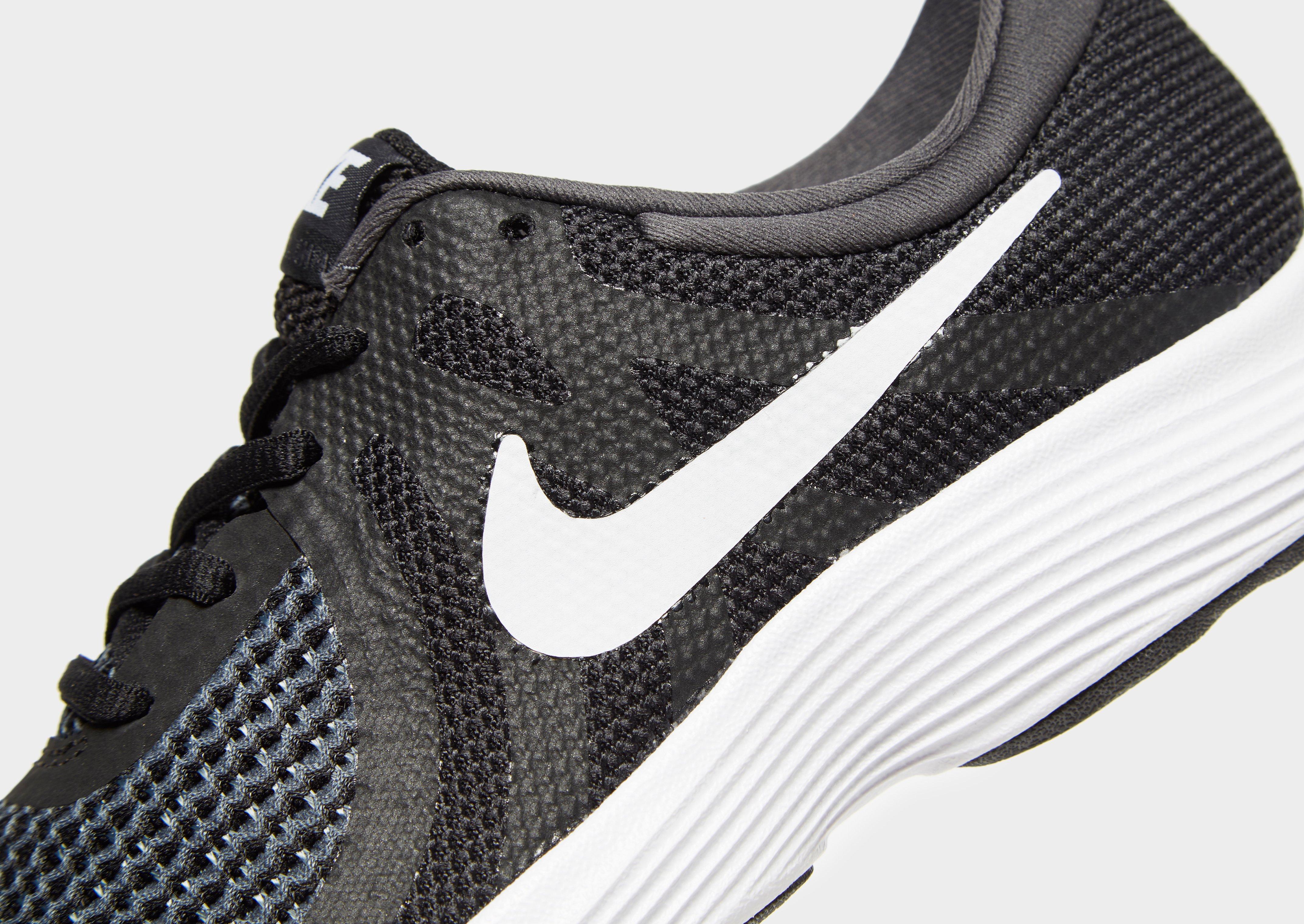 nike revolution 4 junior