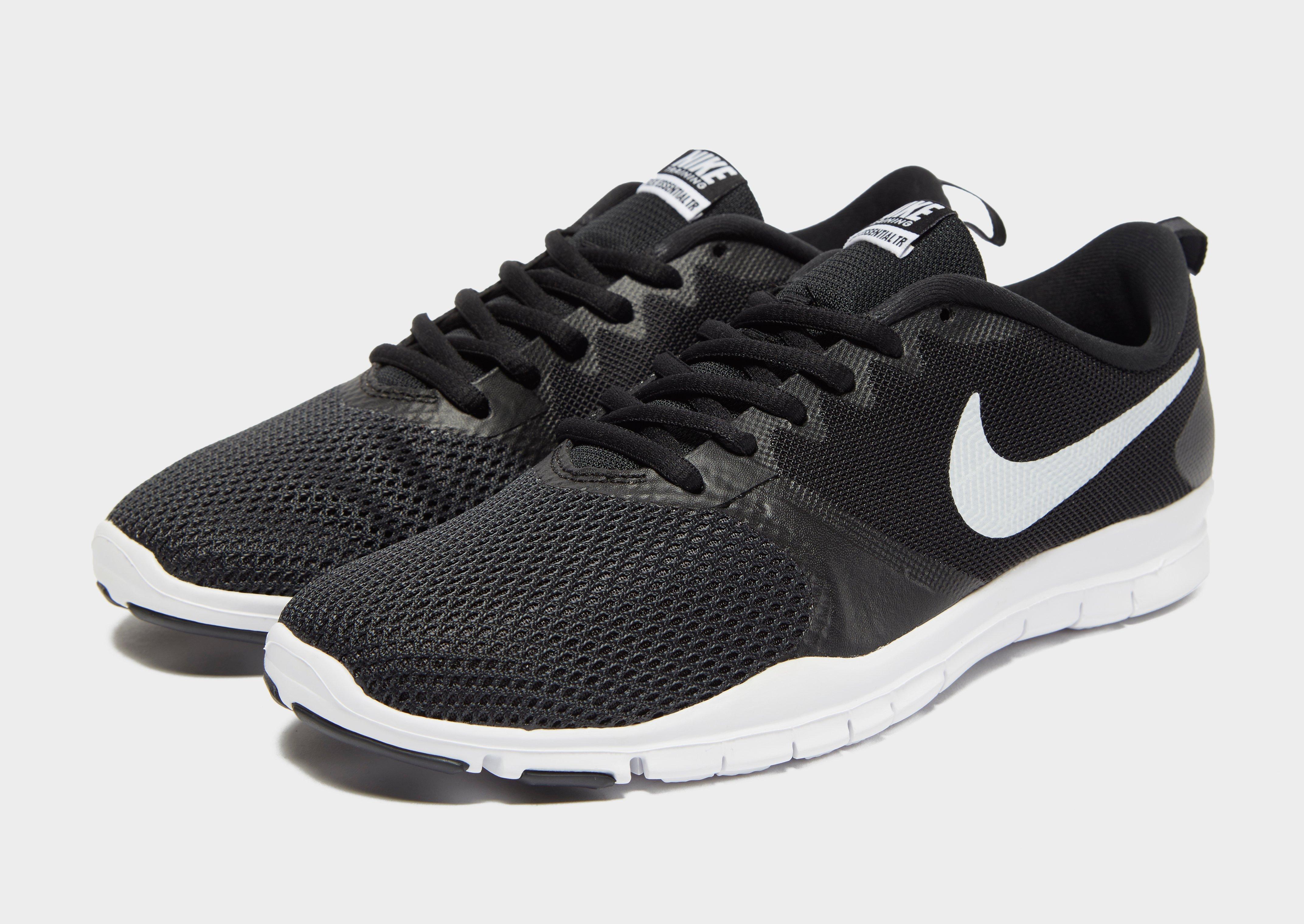 nike wmns nike flex essential tr