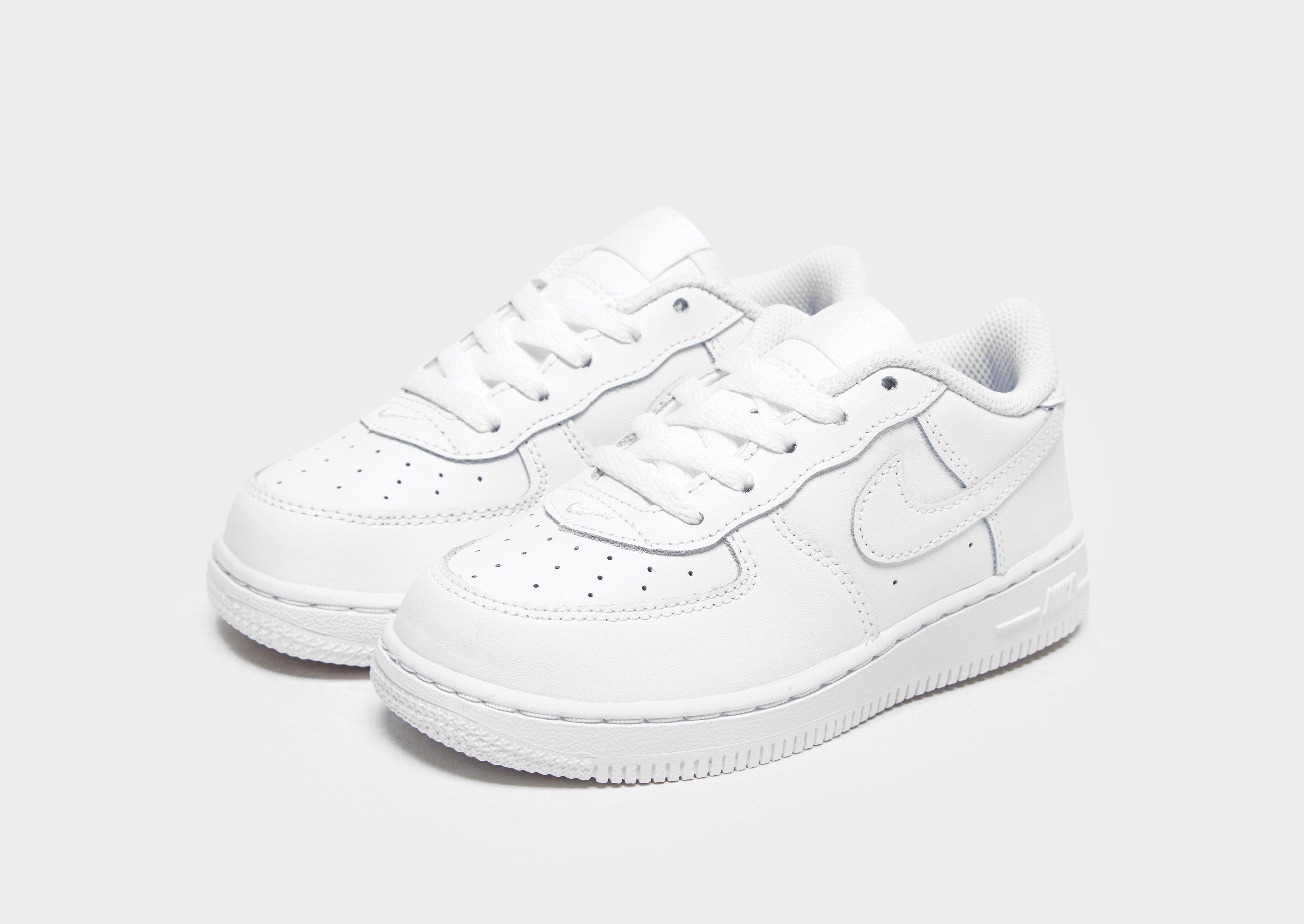 Compra Nike Air Force 1 Low para bebé en Blanco