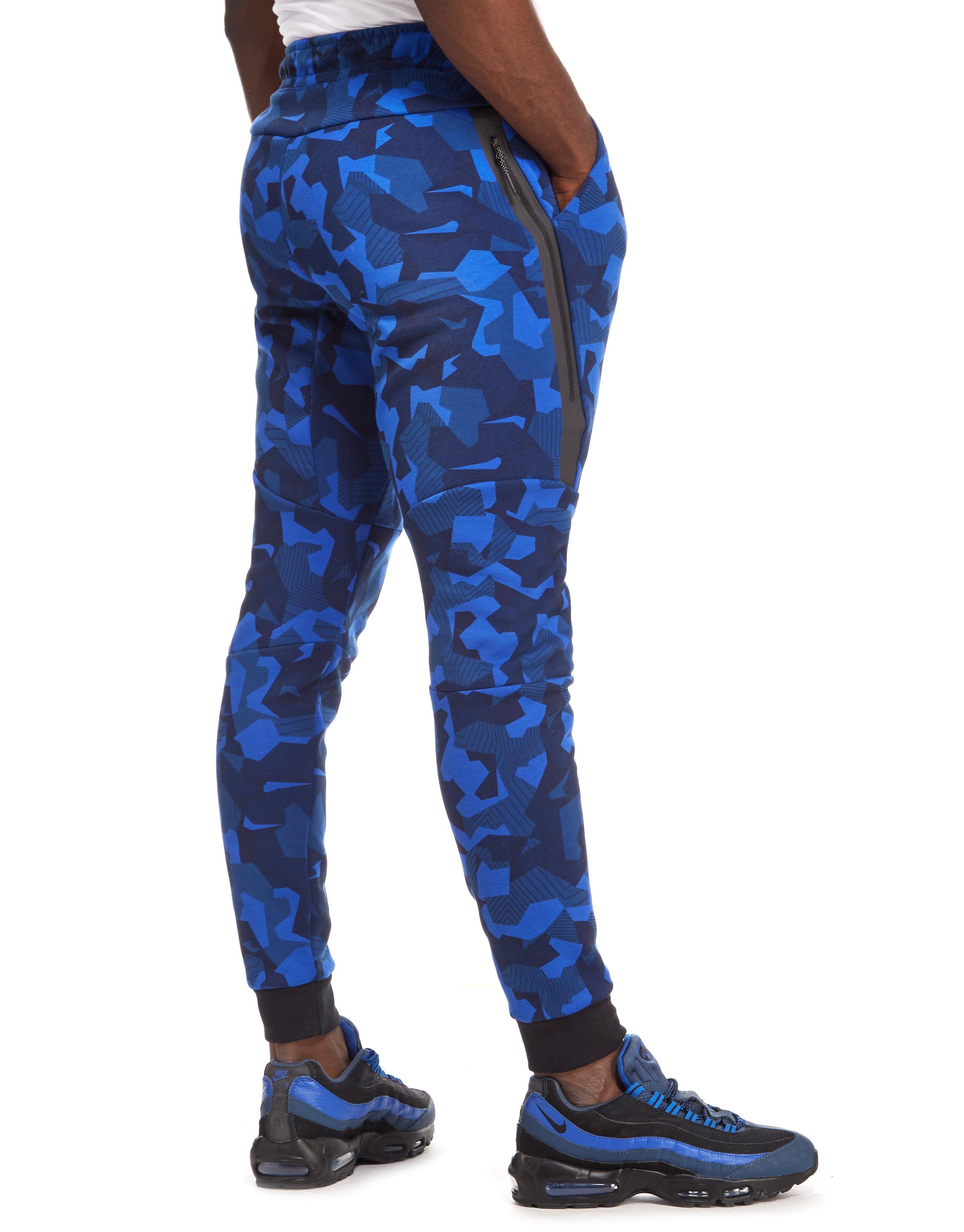 Nike Tech Fleece Camouflage Pants