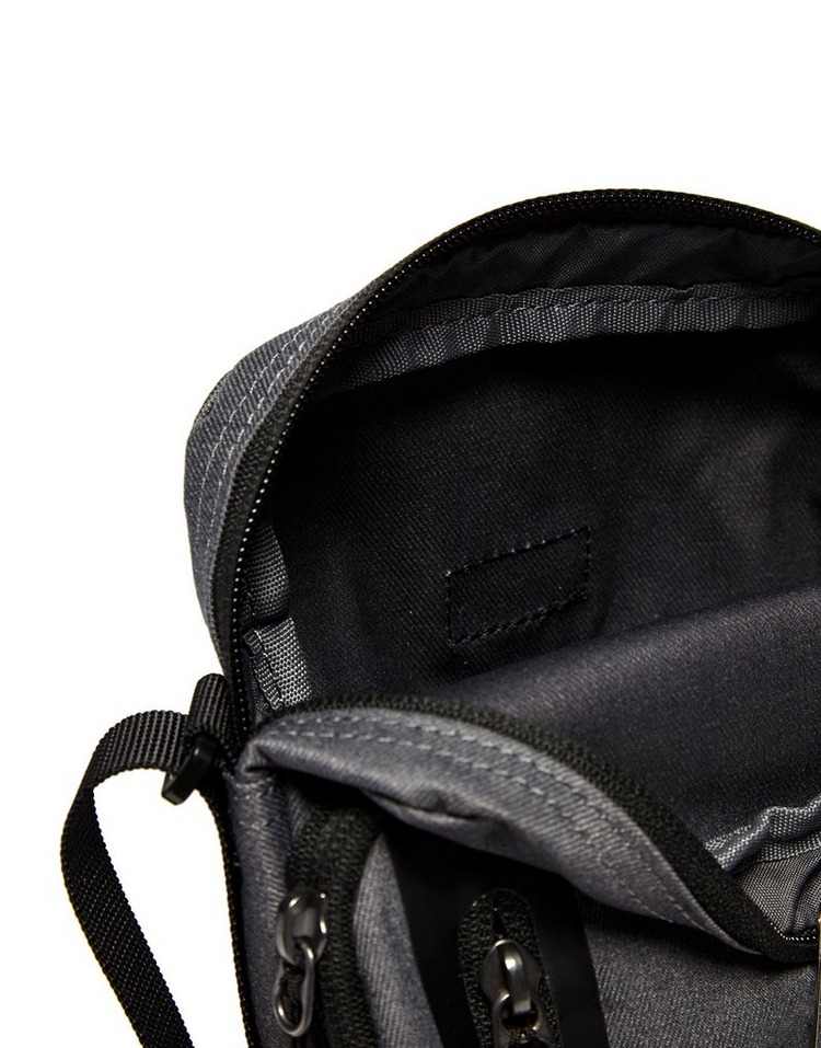 nike core small crossbody bag black