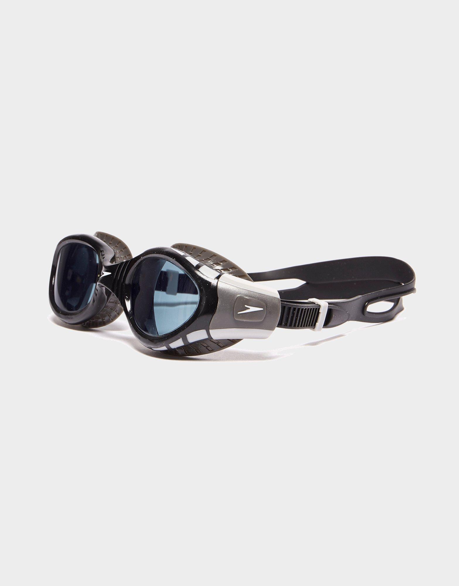 oortelefoon Op tijd Op de kop van Black Speedo Futura Biofuse Flexiseal Duikbril | JD Sports