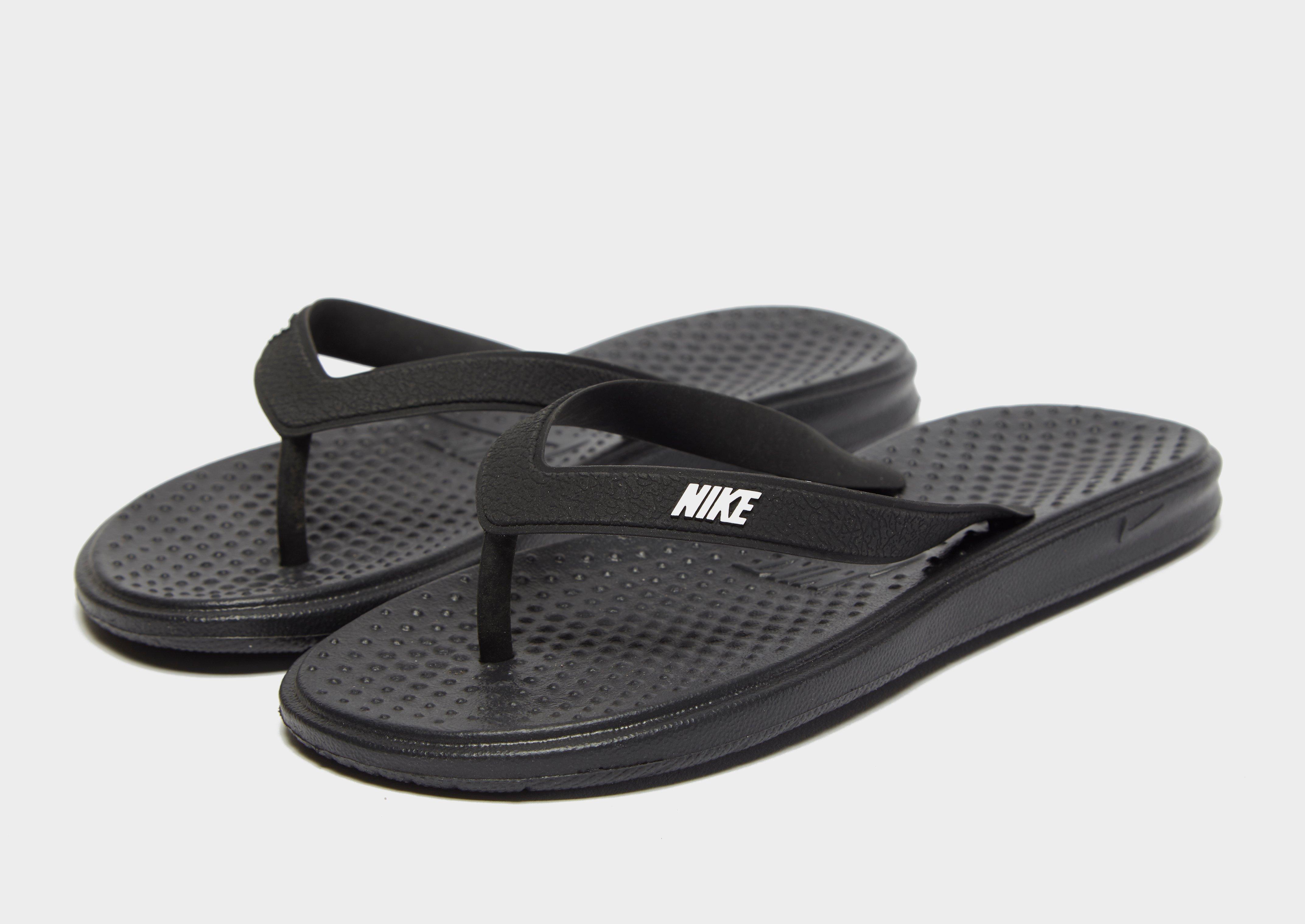 nike solay flip flops