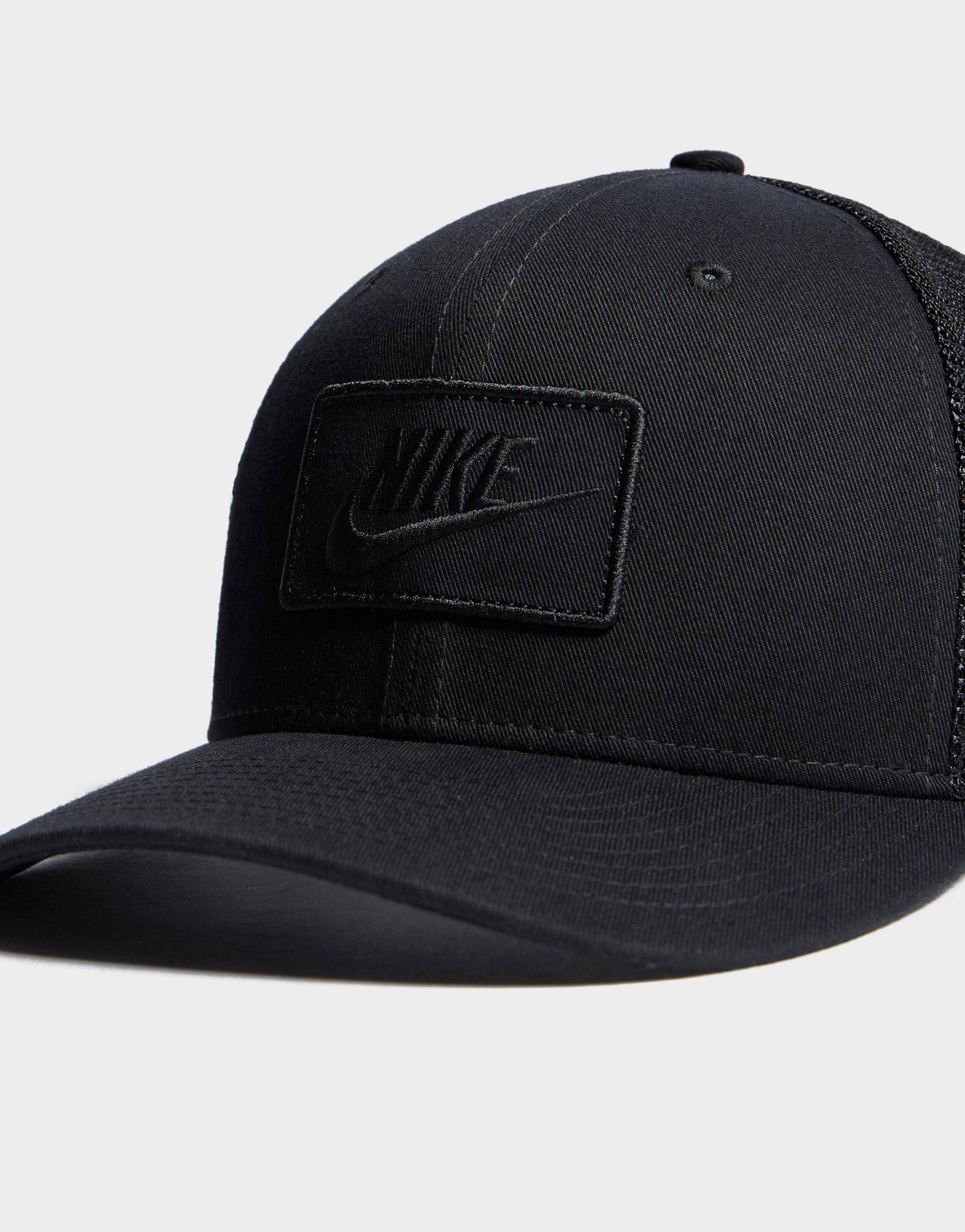 nike trucker snapback