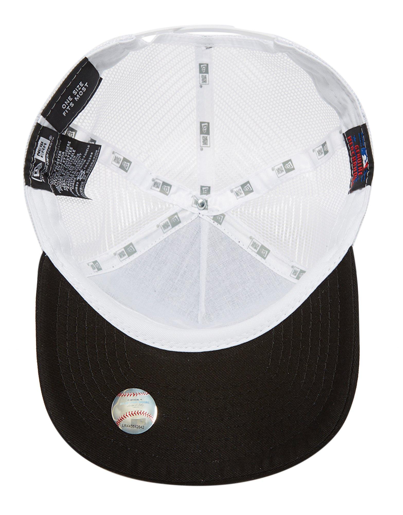 MLB New York Yankees Snapback Trucker Cap