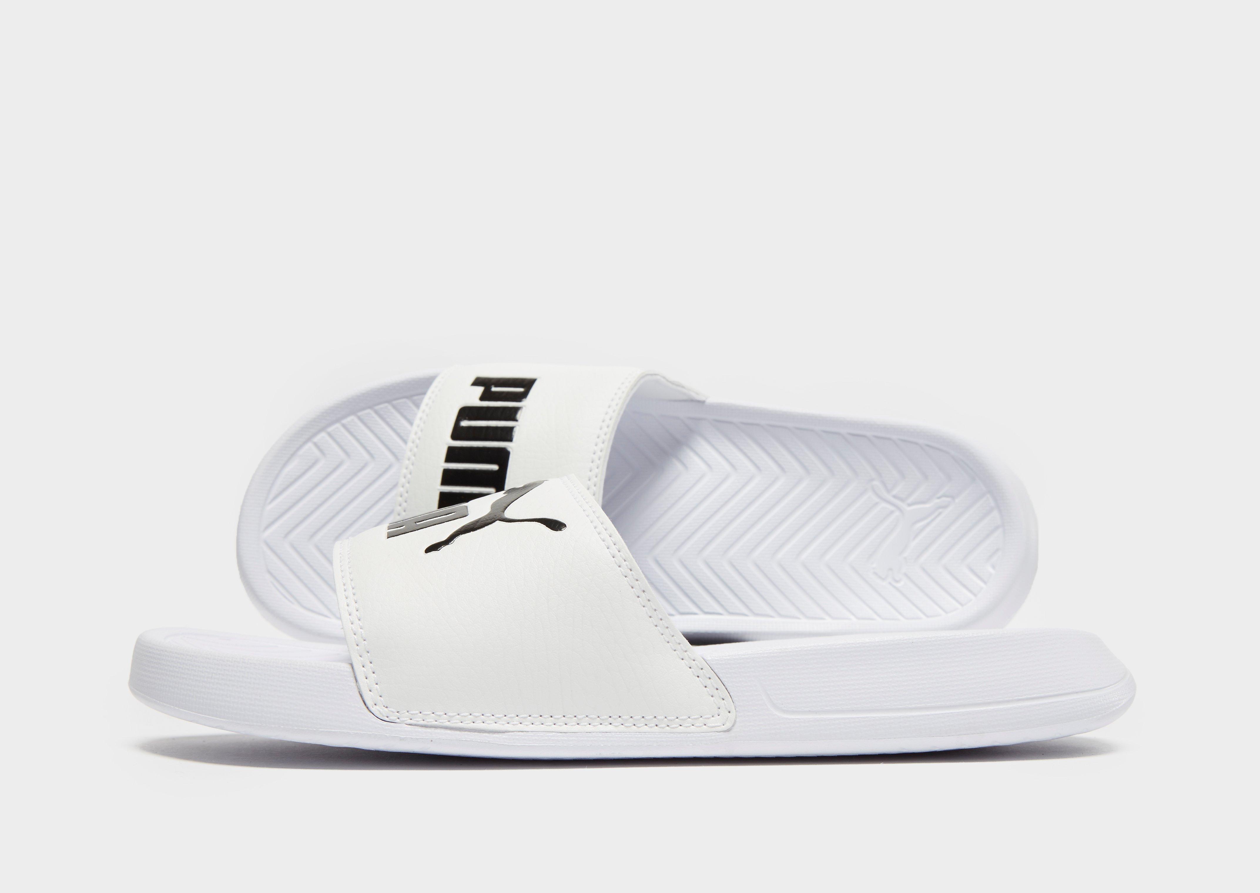 adidas soft flip flops