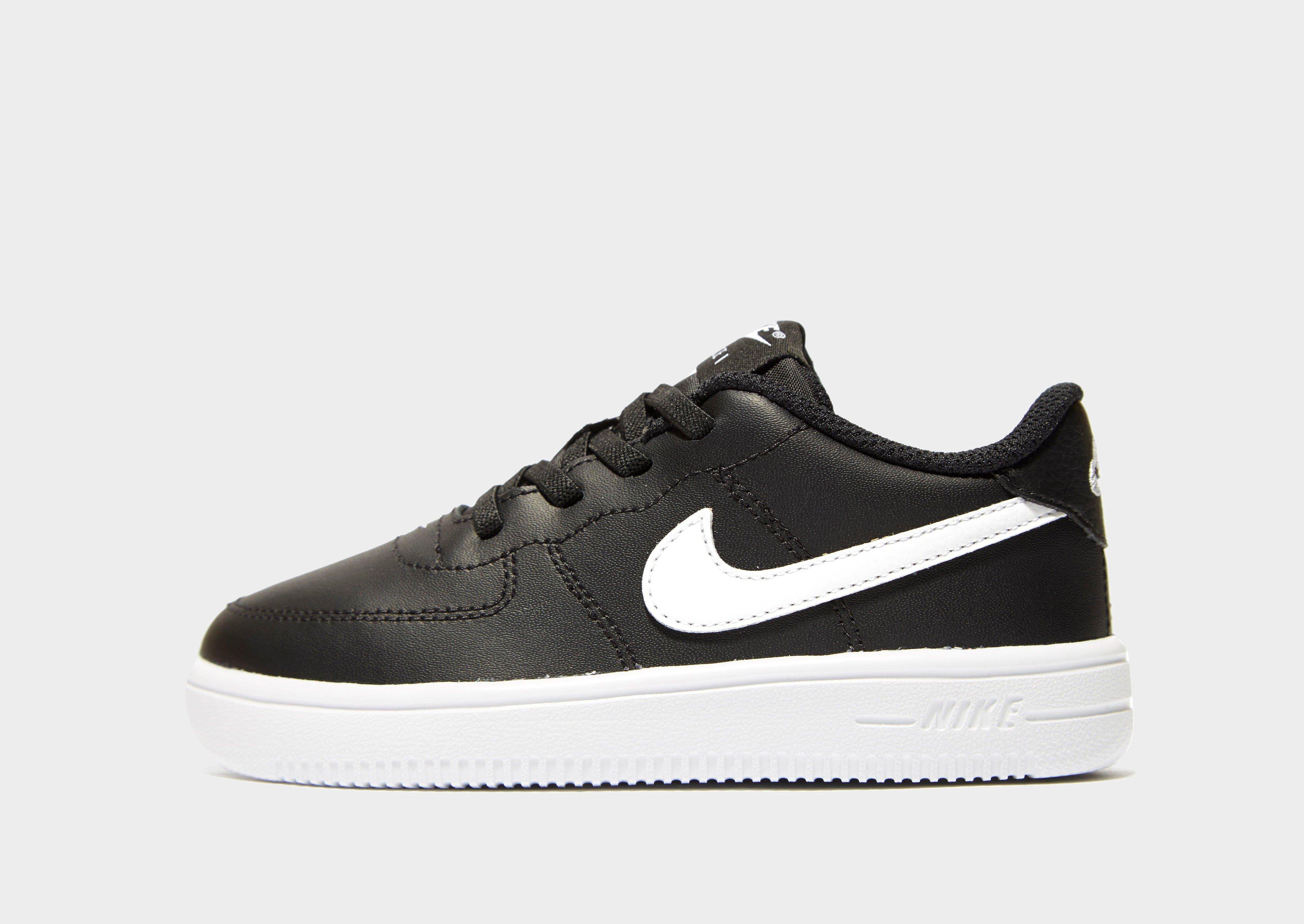 air force 1 black and white sole