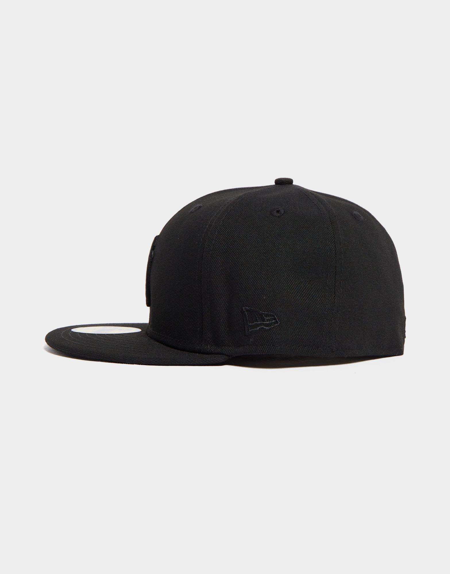 New Era - MLB Black fitted Cap - New York Yankees Midnight Luxe 59FIFTY Black/White Fitted @ Fitted World By Hatstore