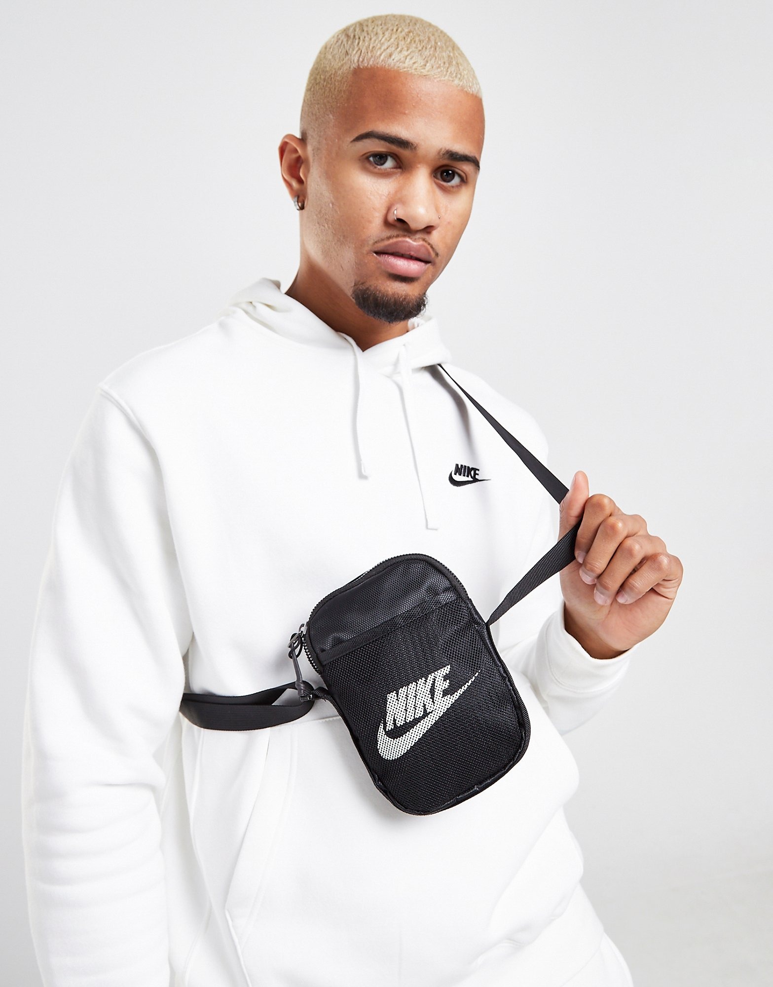 Nike Heritage Sac à bandoulière Noir- Size? France