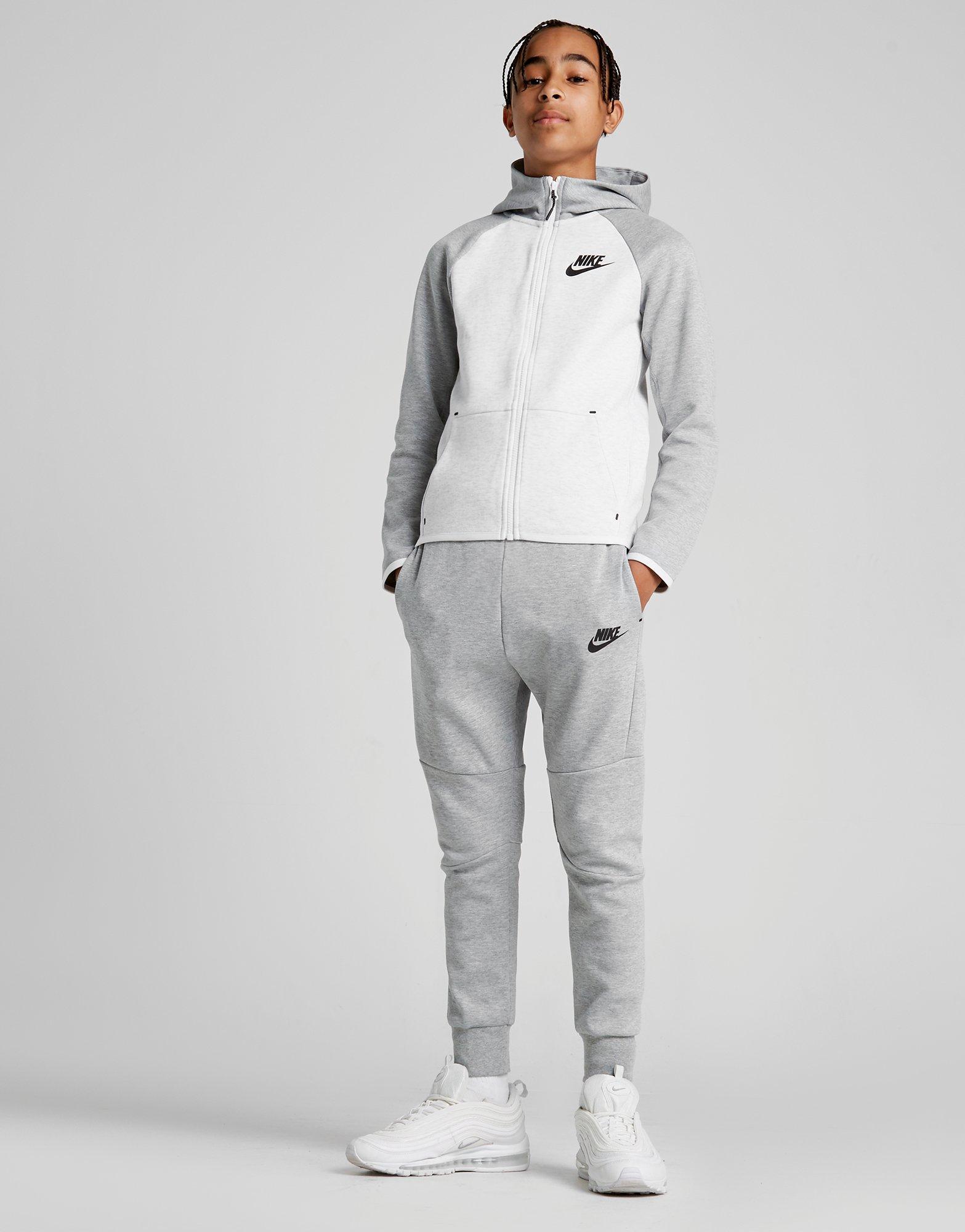 nike tech fleece joggers boys