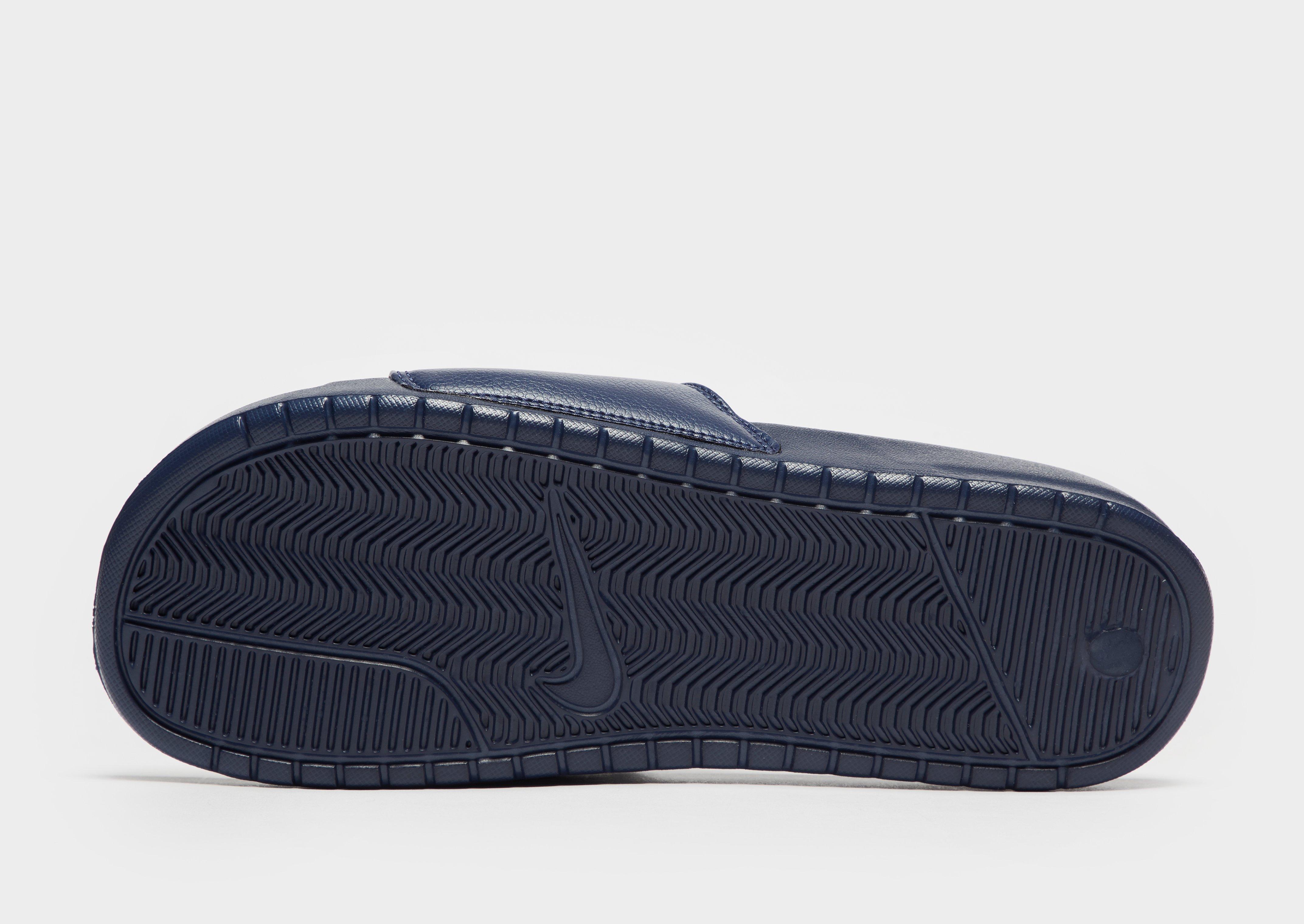 Nike Benassi Slides