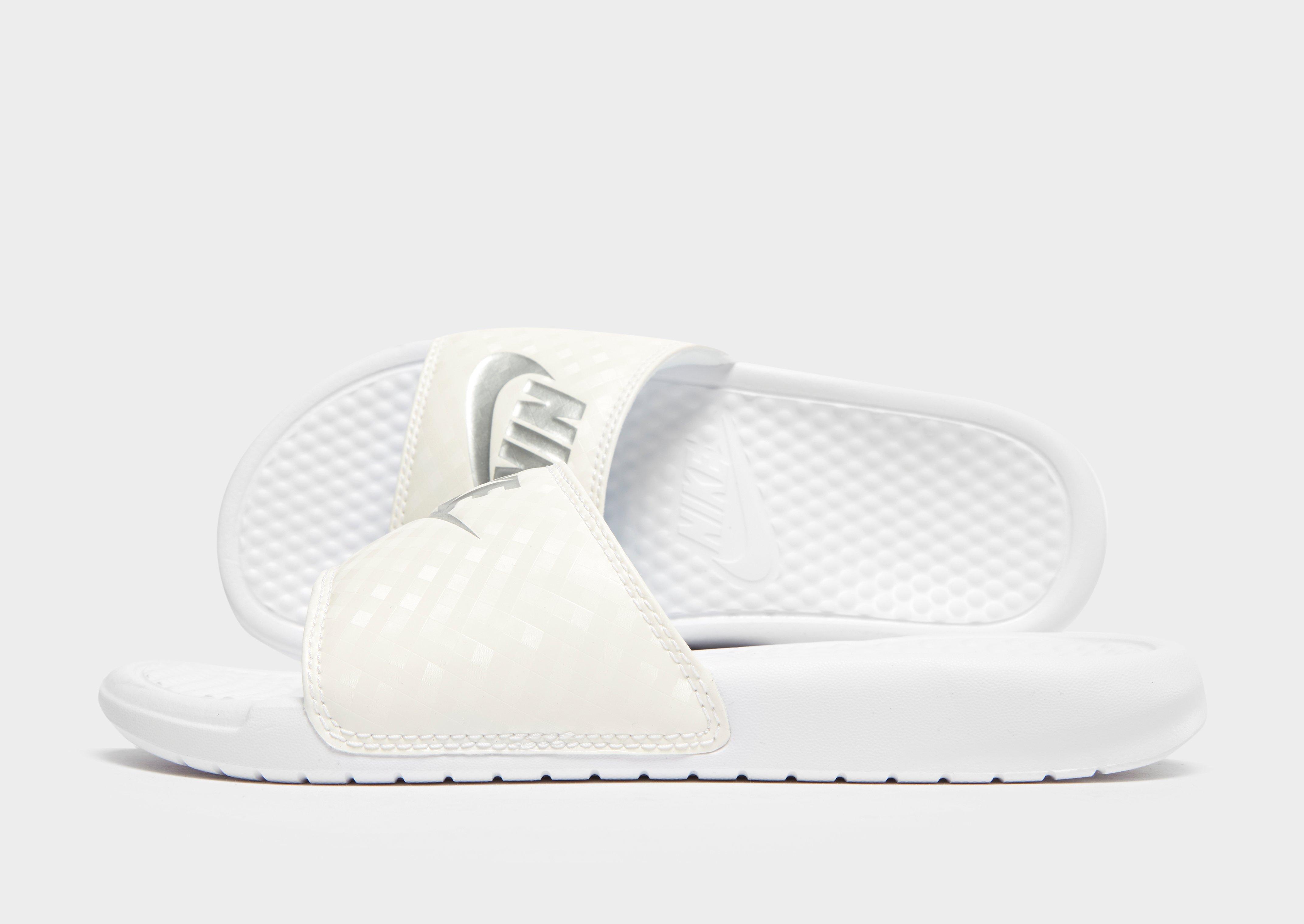 nike benassi sliders white