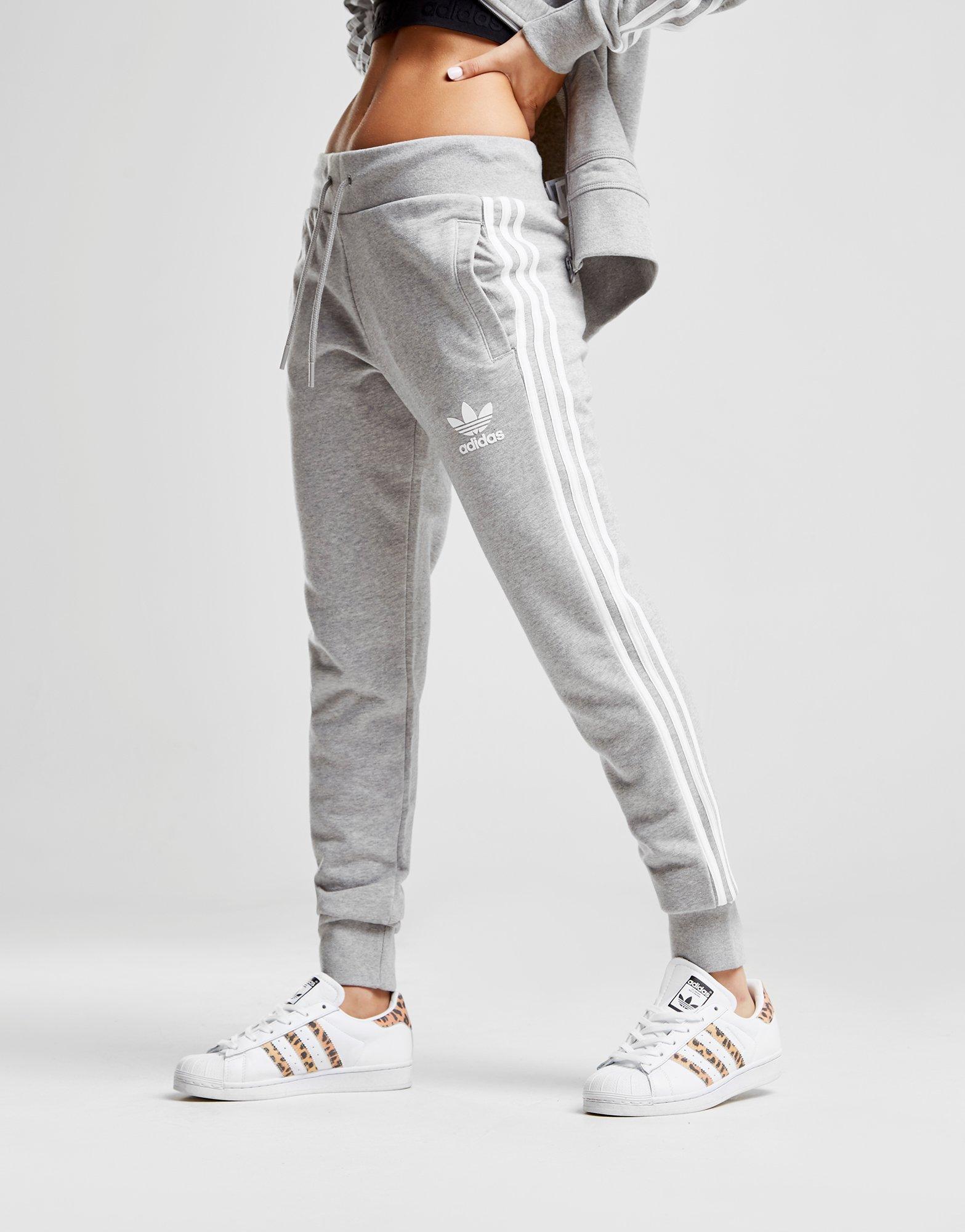chandal adidas gris mujer