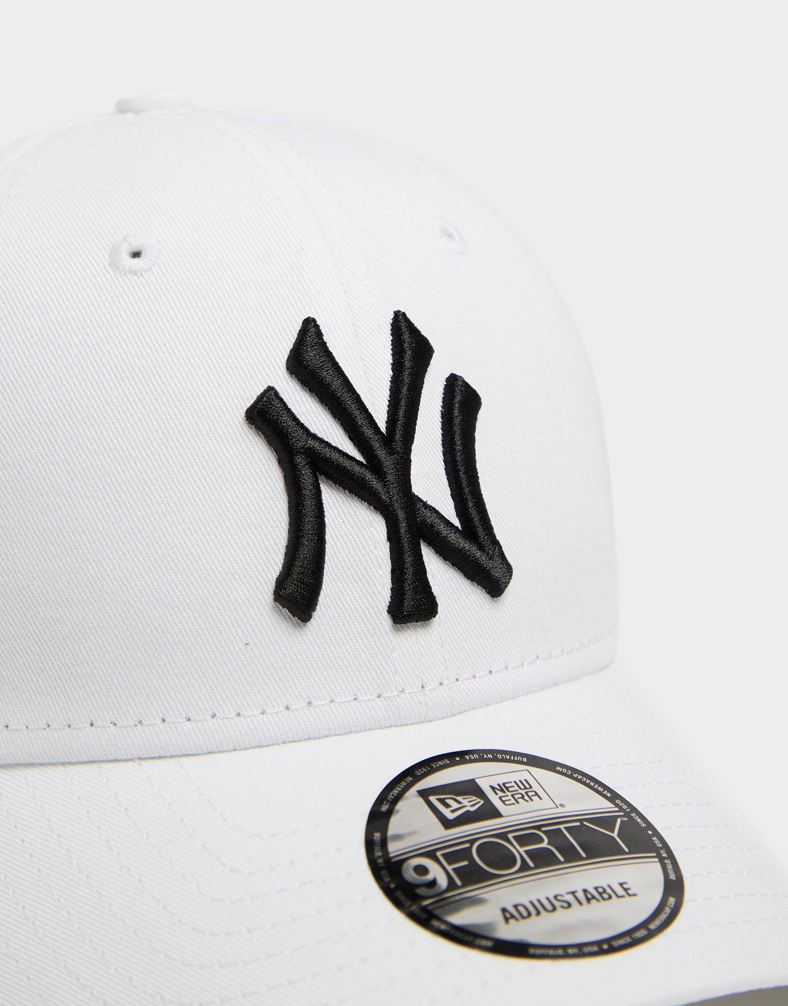 White New Era MLB New York Yankees 9FORTY Cap