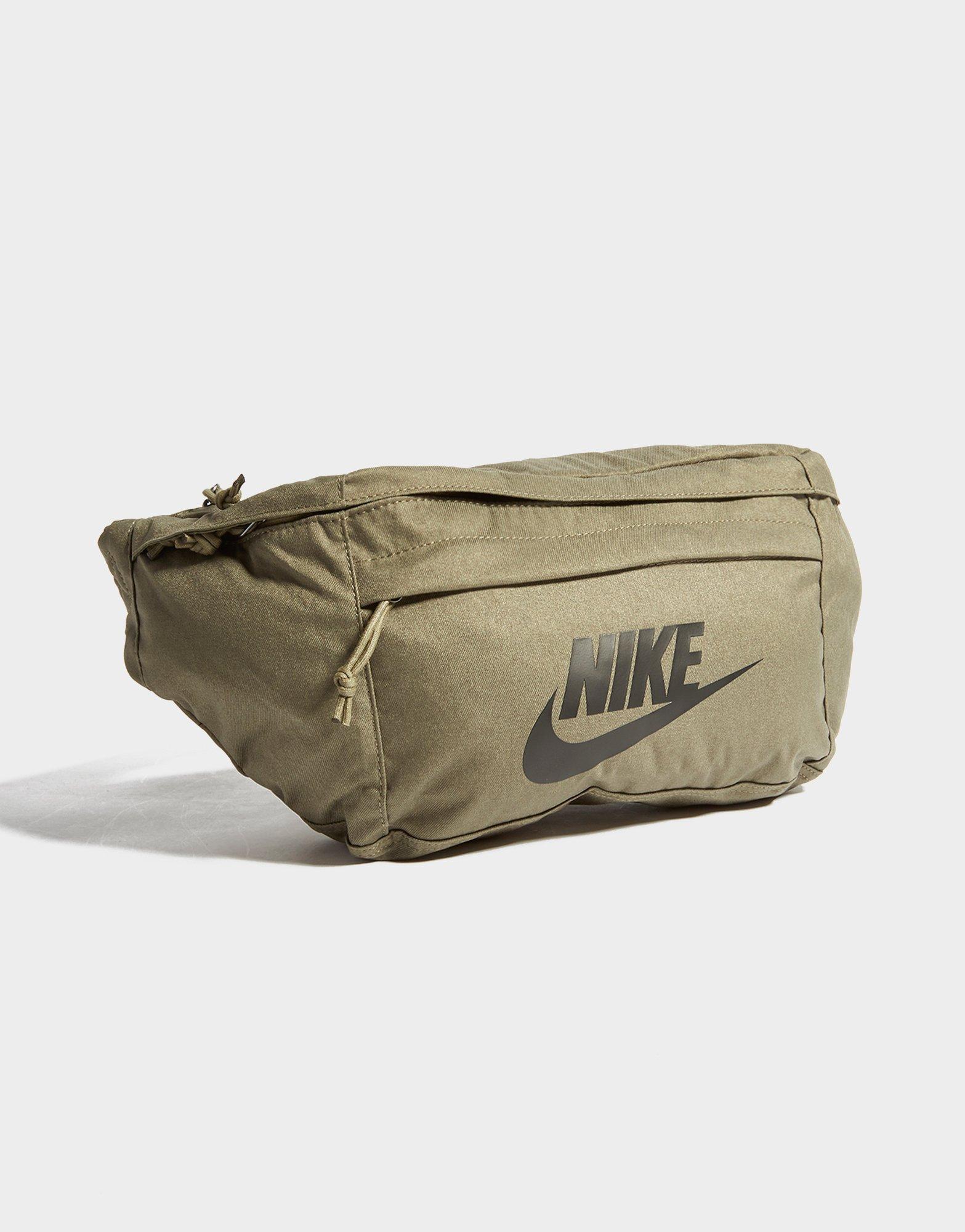 Green nike store bum bag