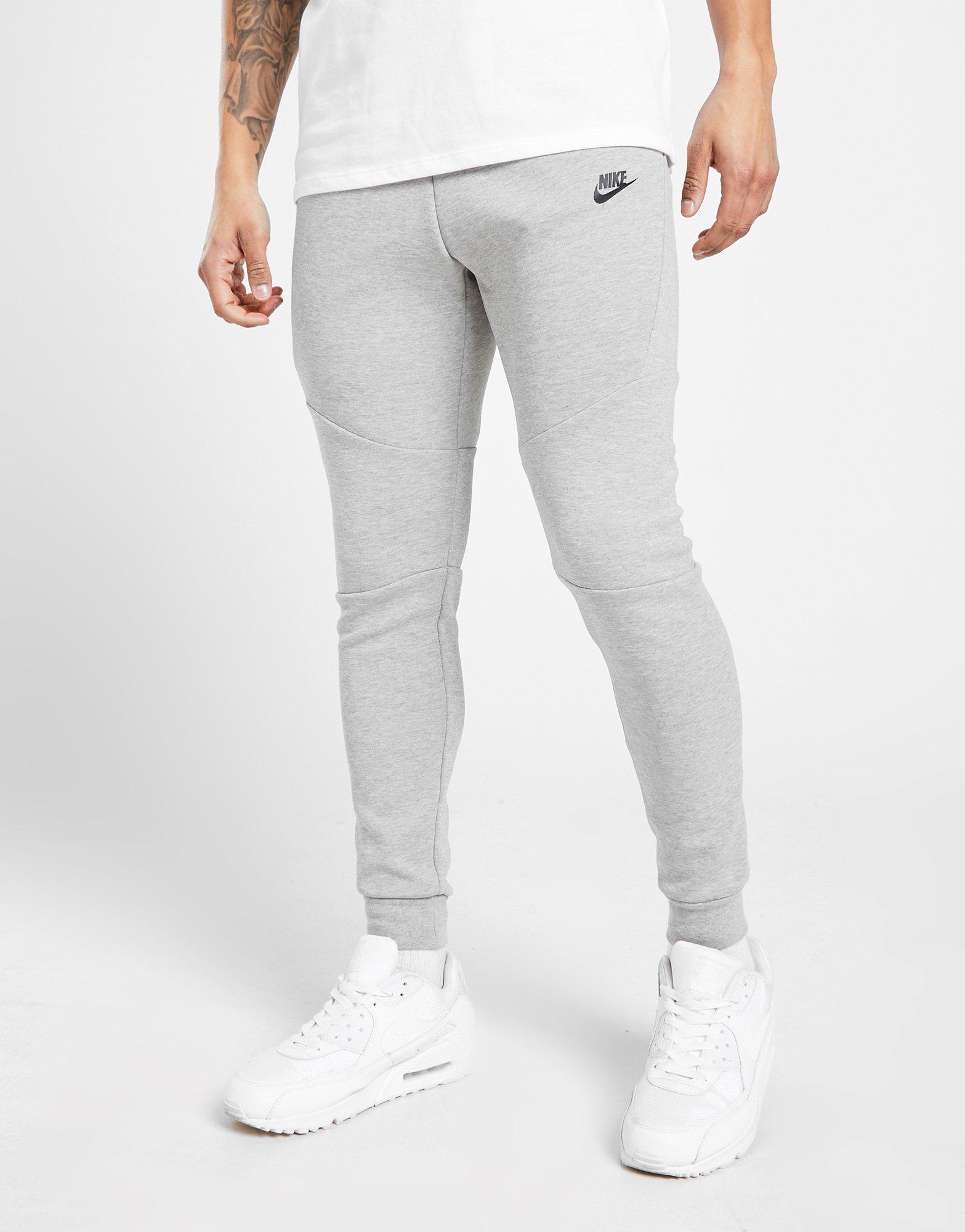 nike fleece trackies