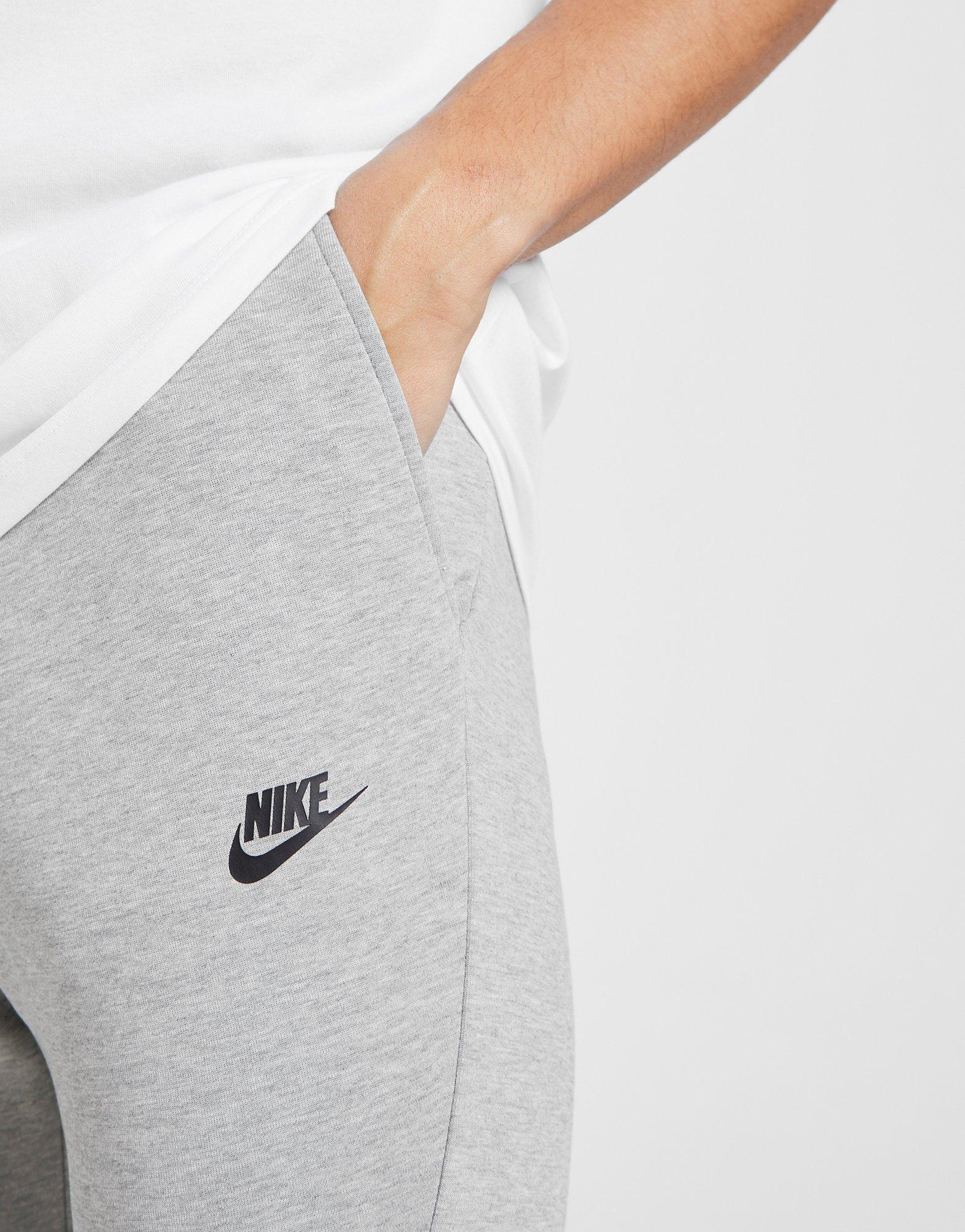 nike tech fleece joggers sizing