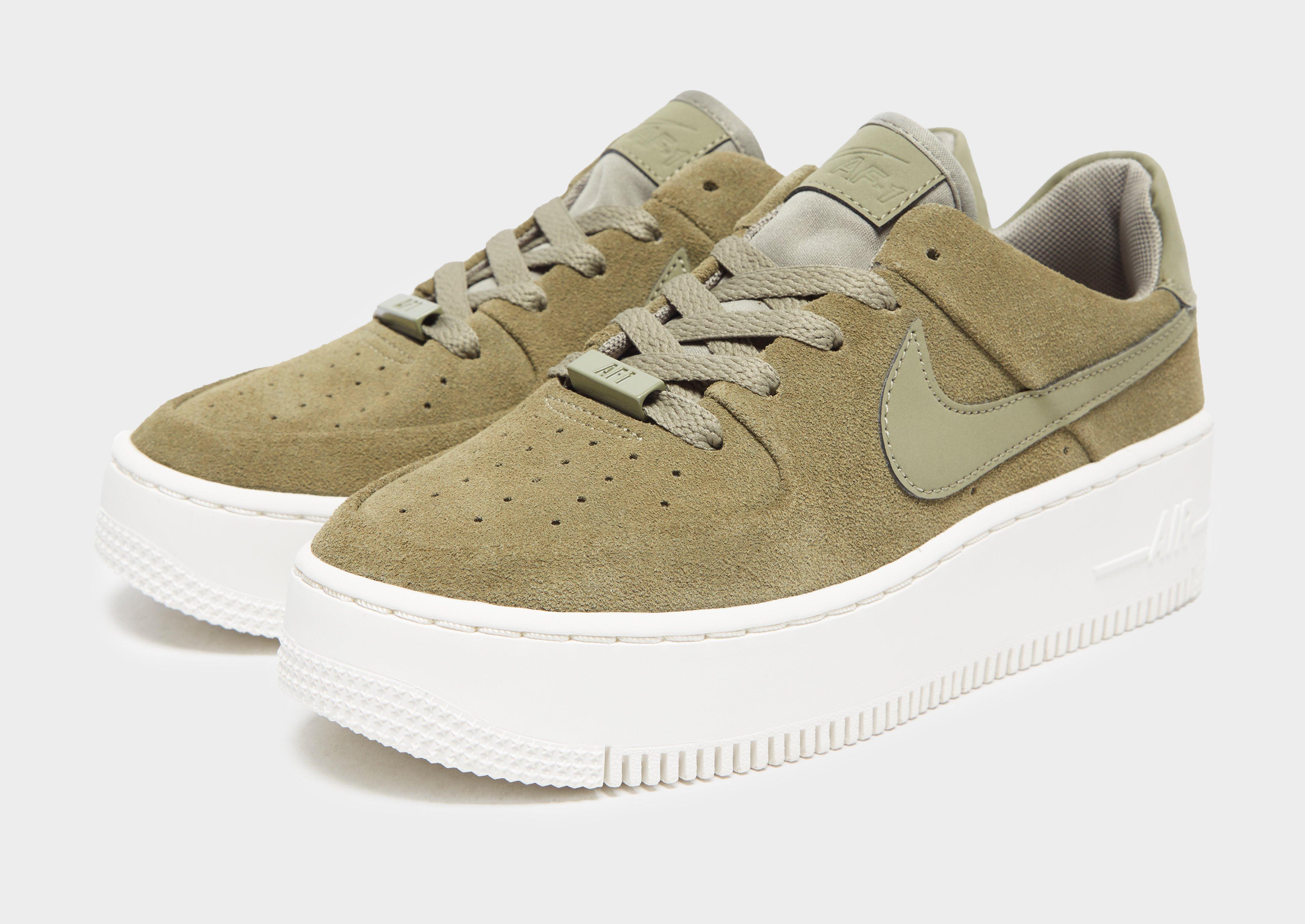 nike air force 1 sage low verde