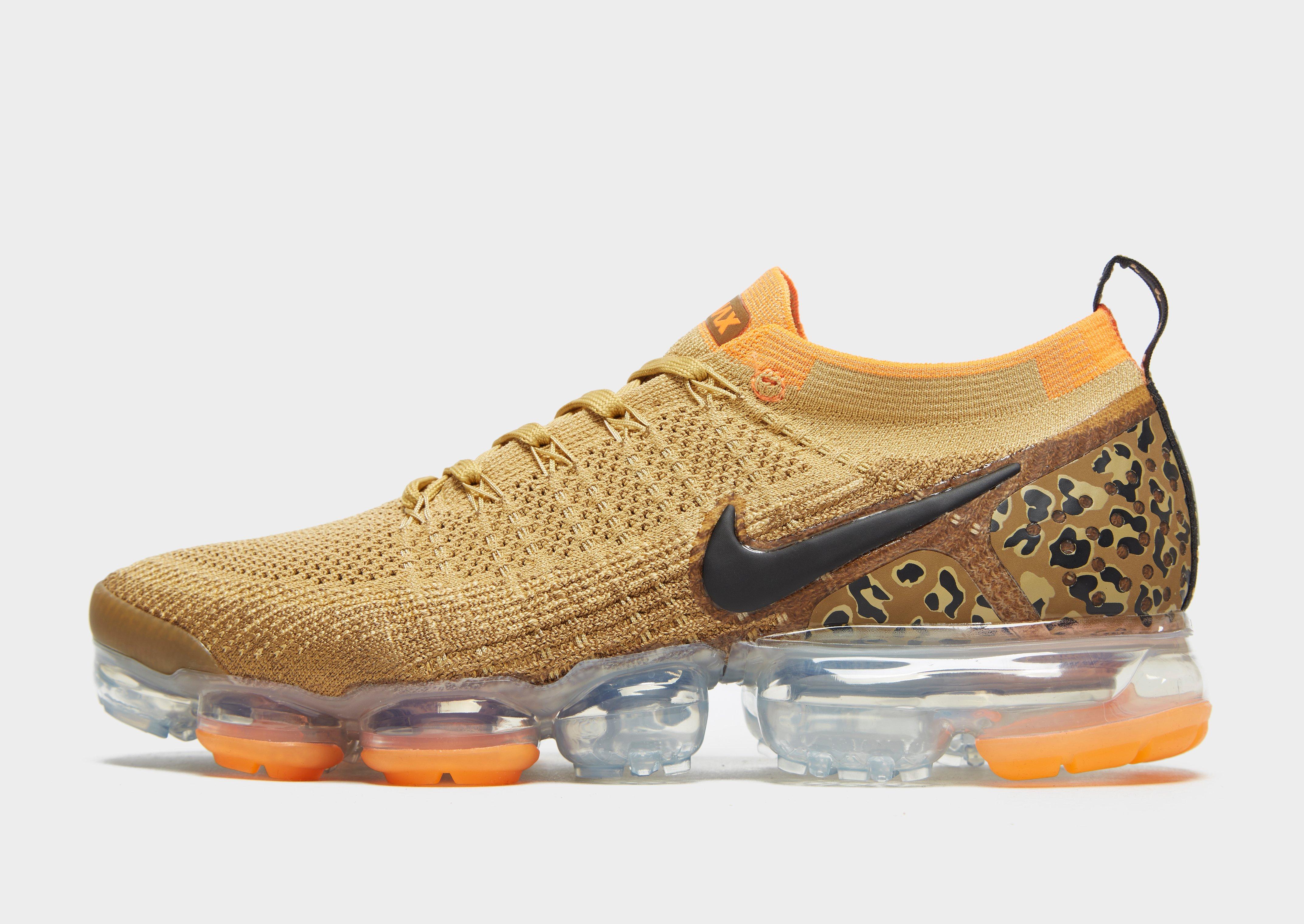 nike air vapormax flyknit 2 random mens shoe