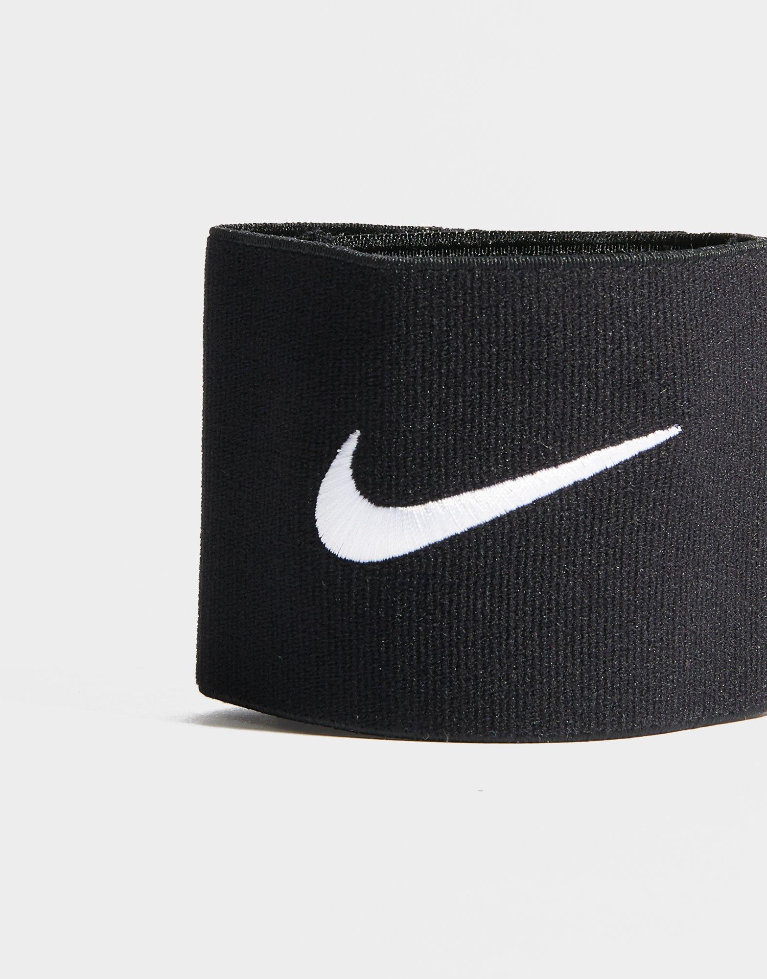 nike guard stays black
