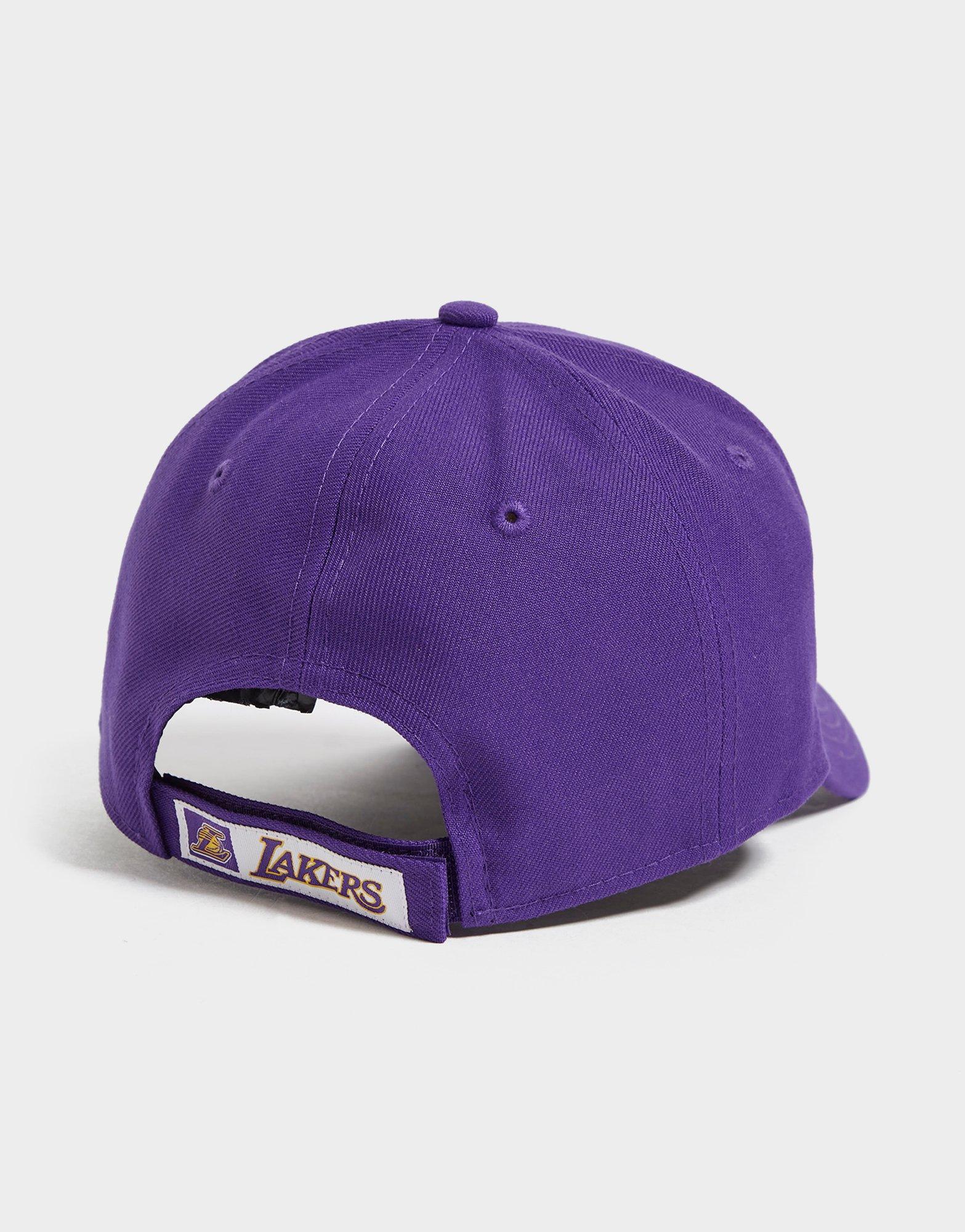 nike lakers cap