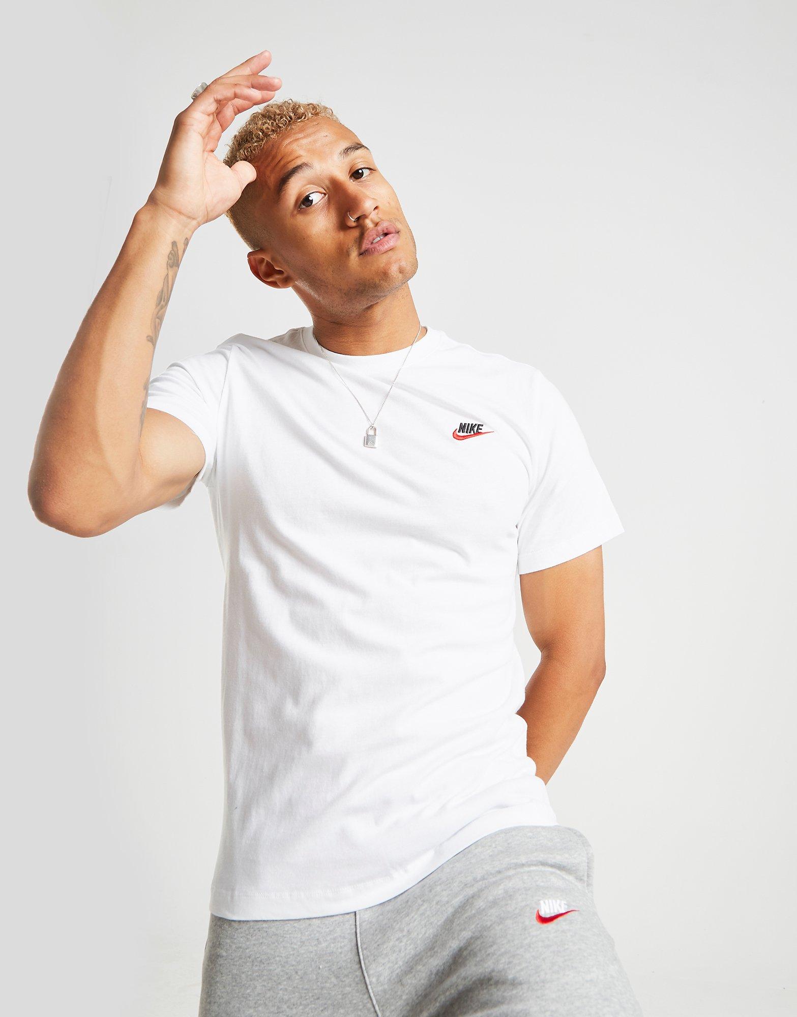 White Nike Club T-Shirt | JD Sports