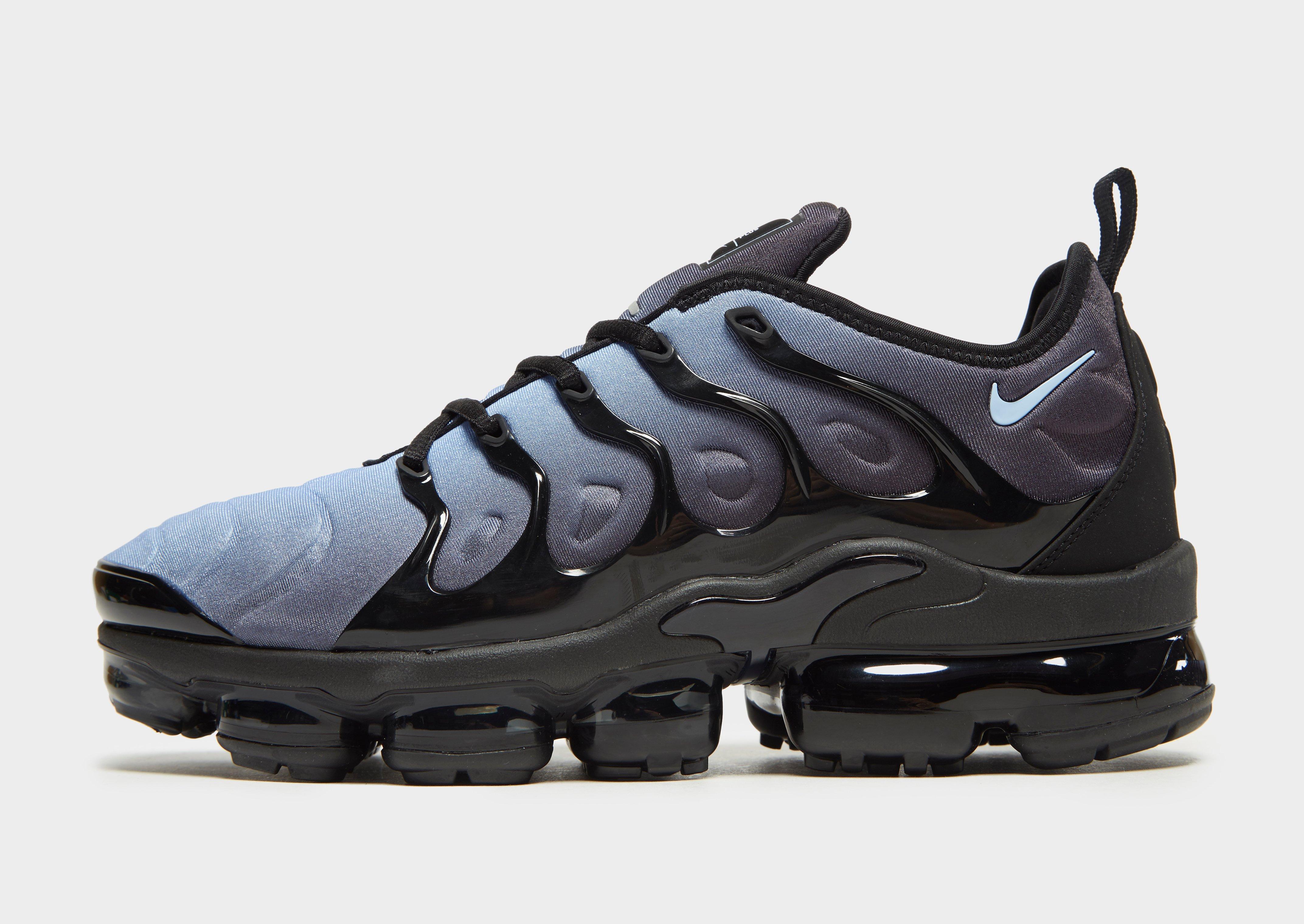 Nike vapormax plus noir et blanc deals