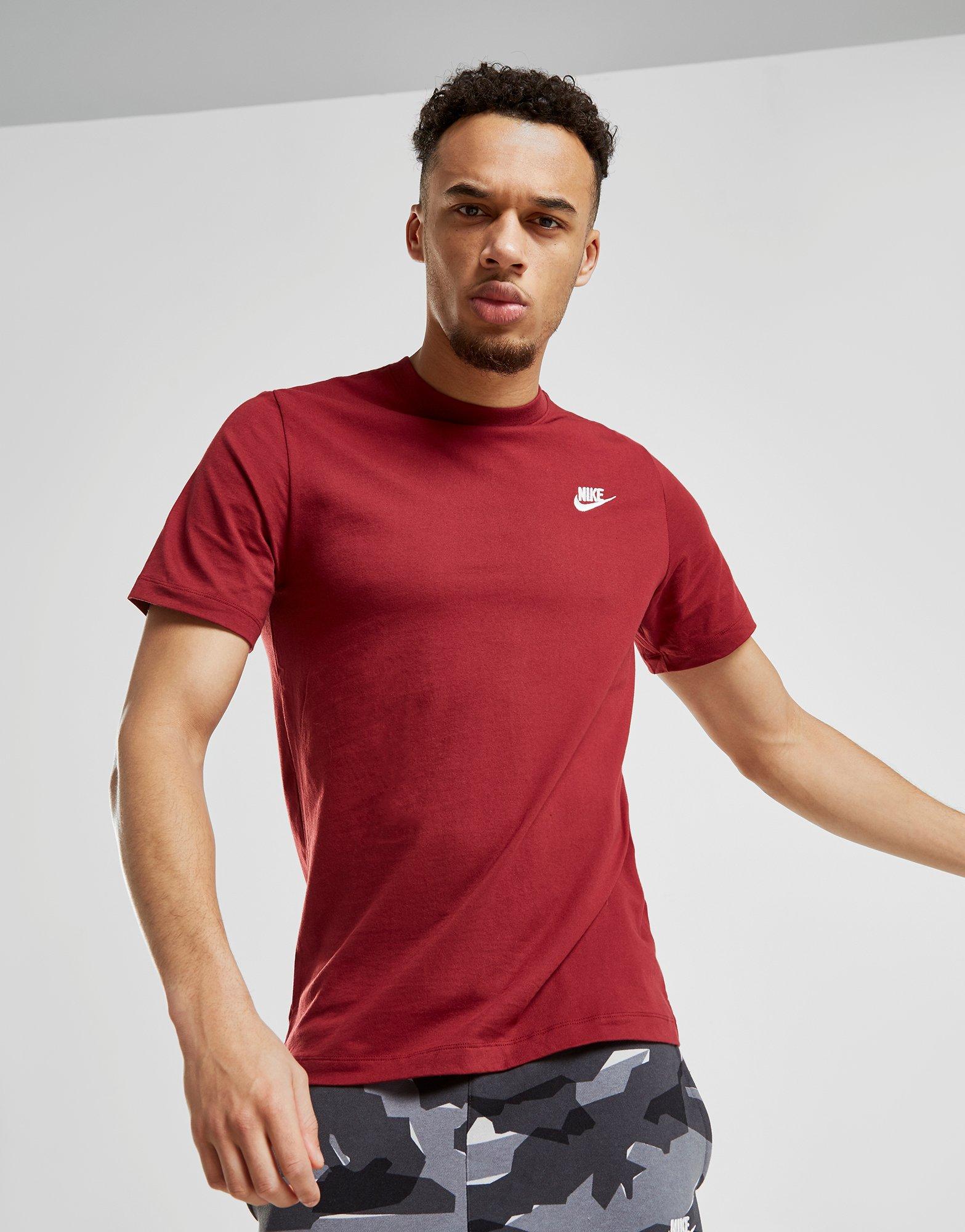 Nike Sportswear Club T-Shirt