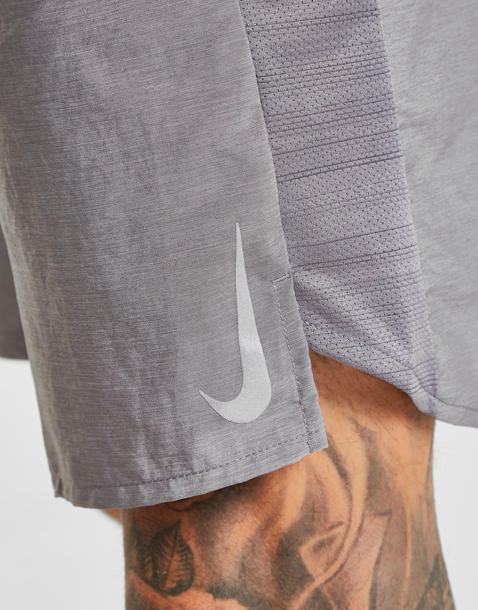 nike challenger 9 shorts grey