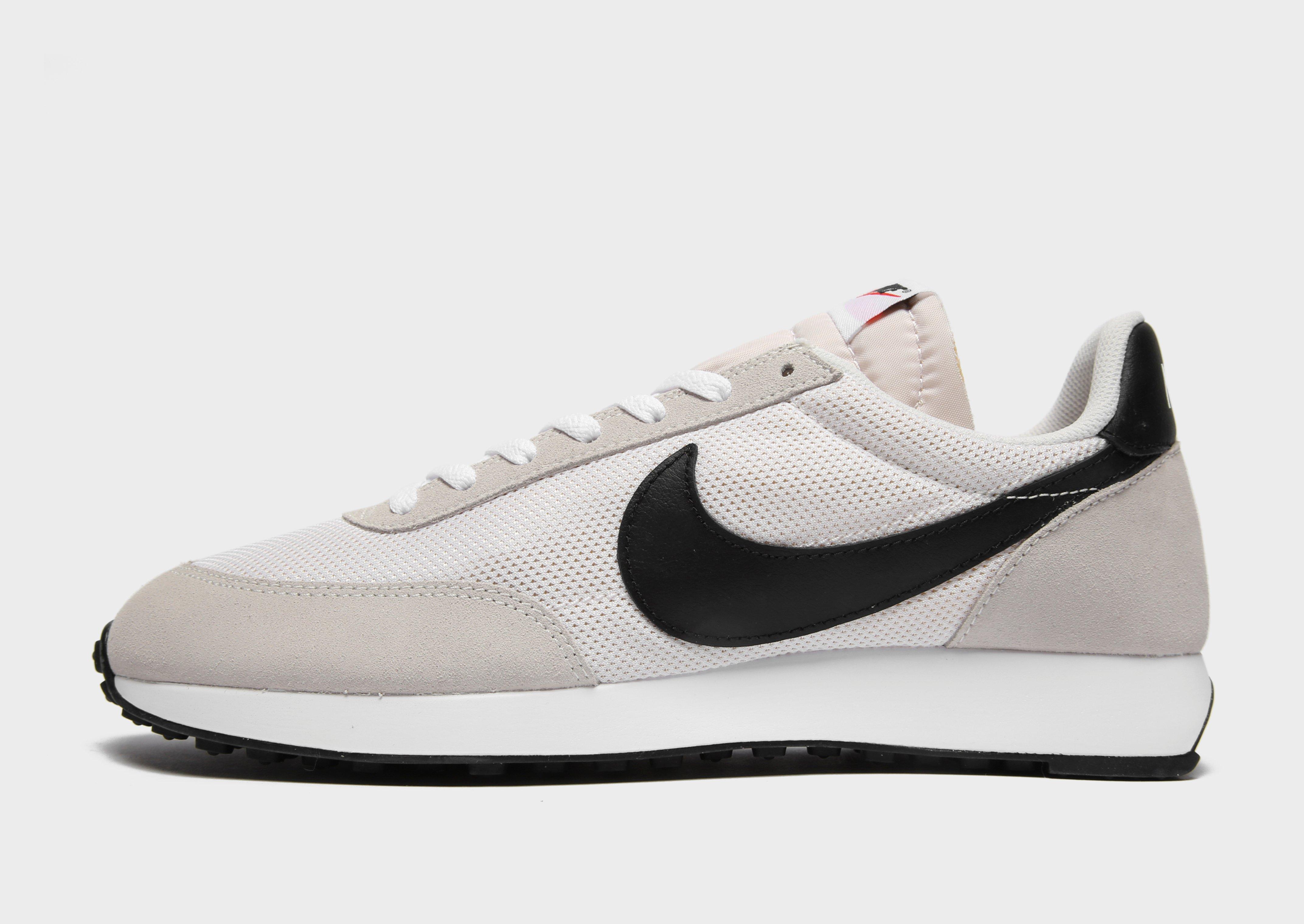 white nike tailwind 79