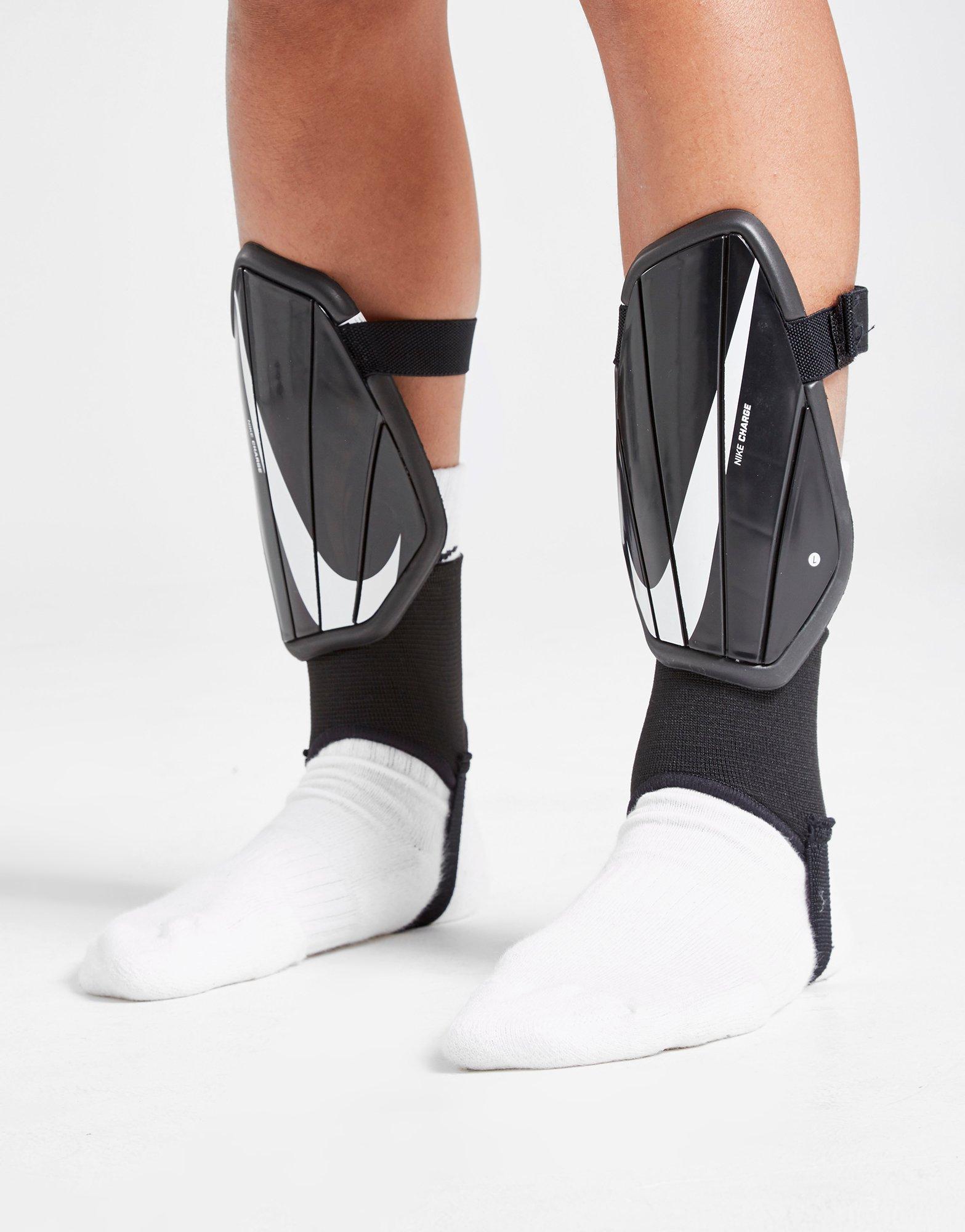 nike charge junior shin pads