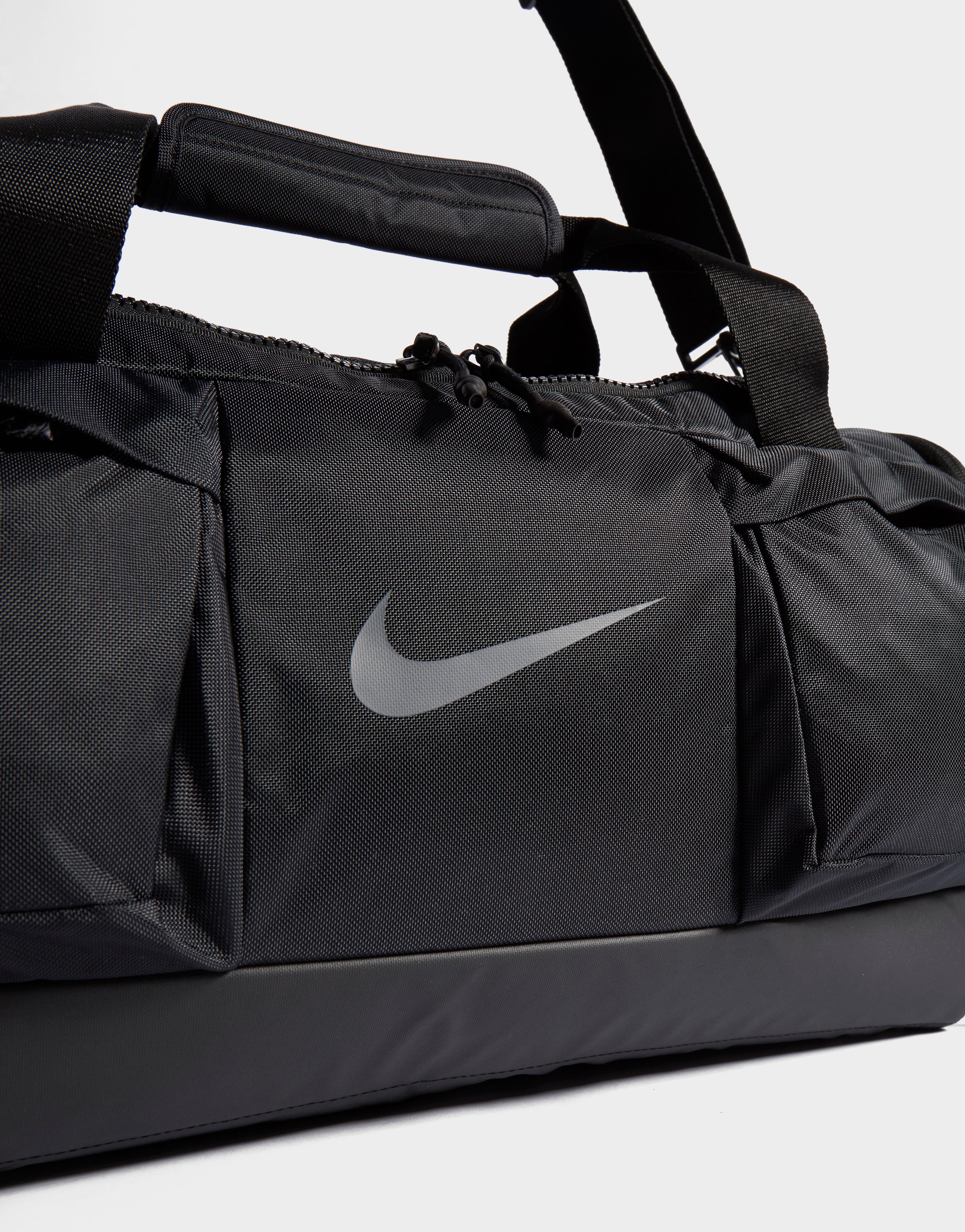 nike vapor power men's training duffel bag