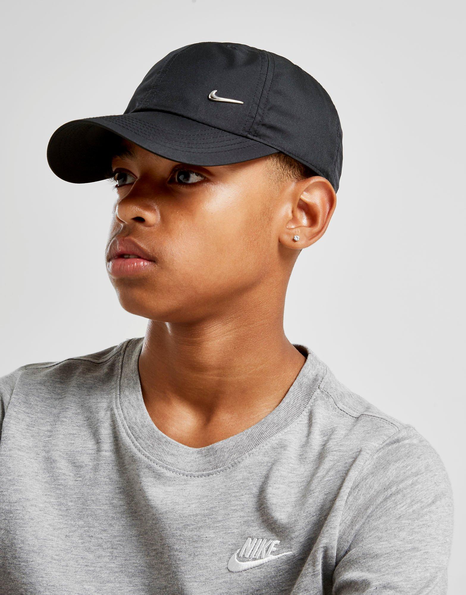 nike swoosh cap grey