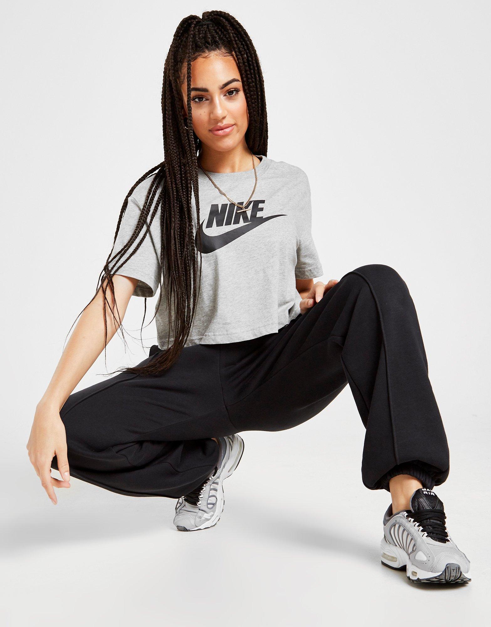 nike futura crop top