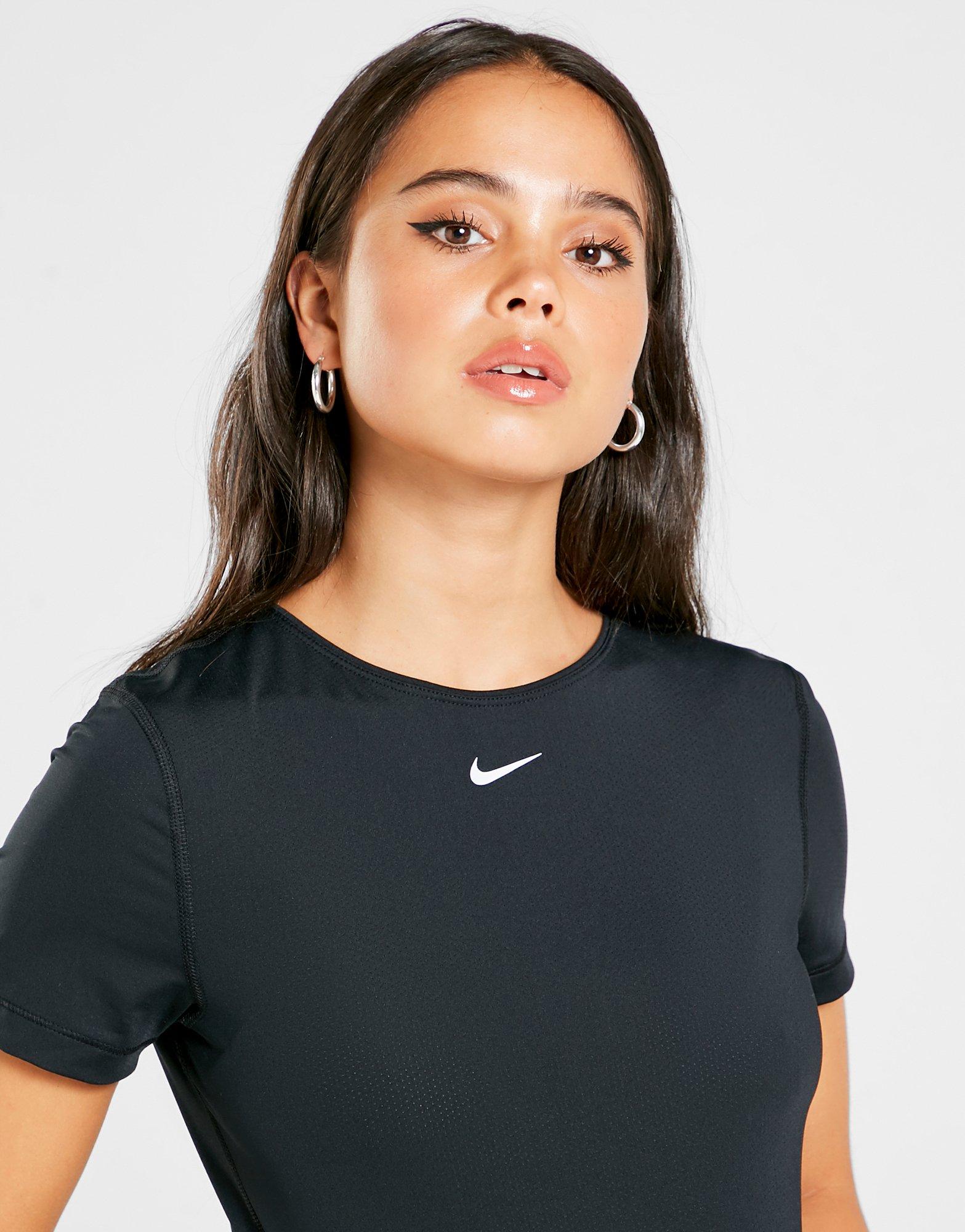 nike pro black t shirt