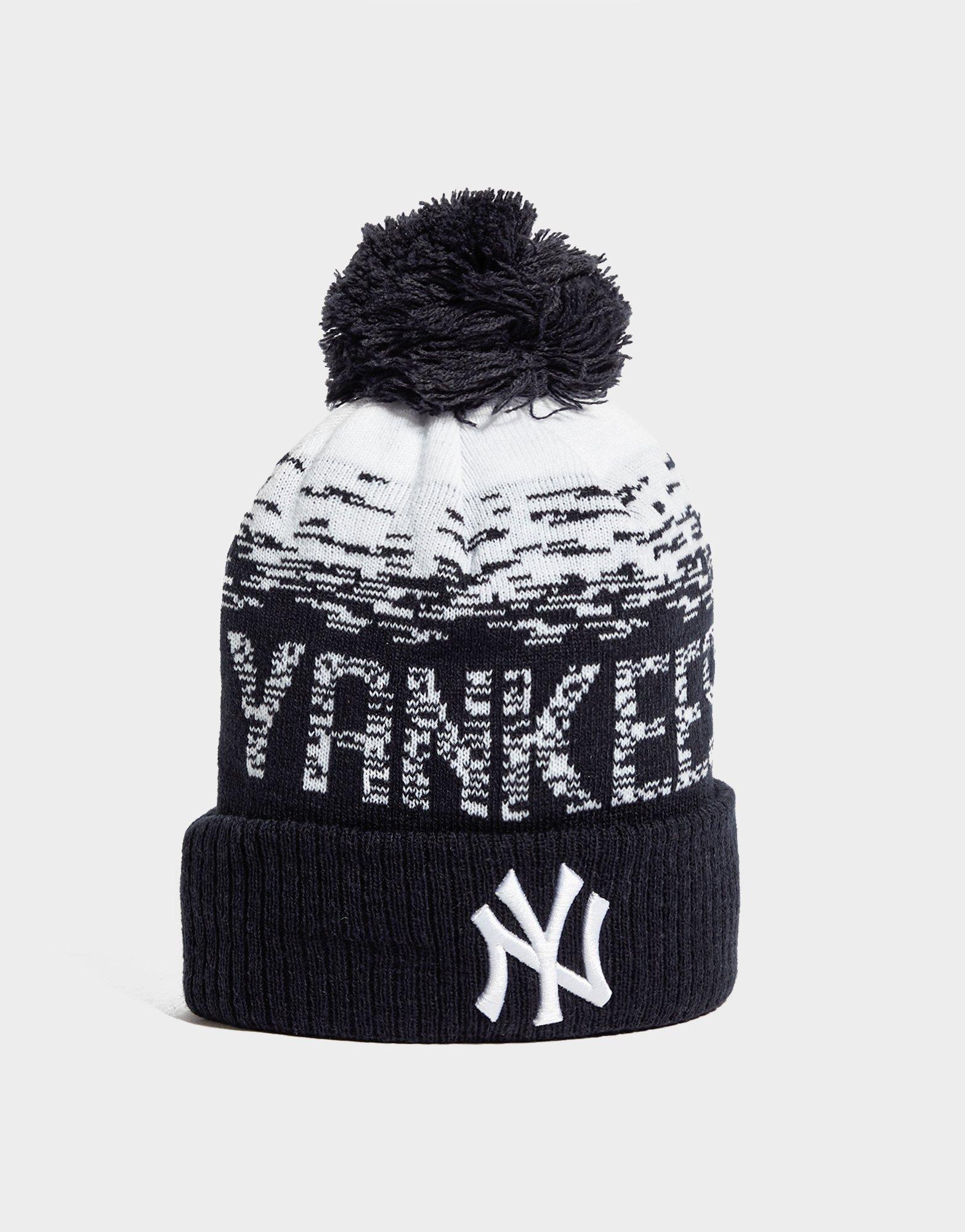 New Era MLB Sideline New York Yankees Pom Beanie