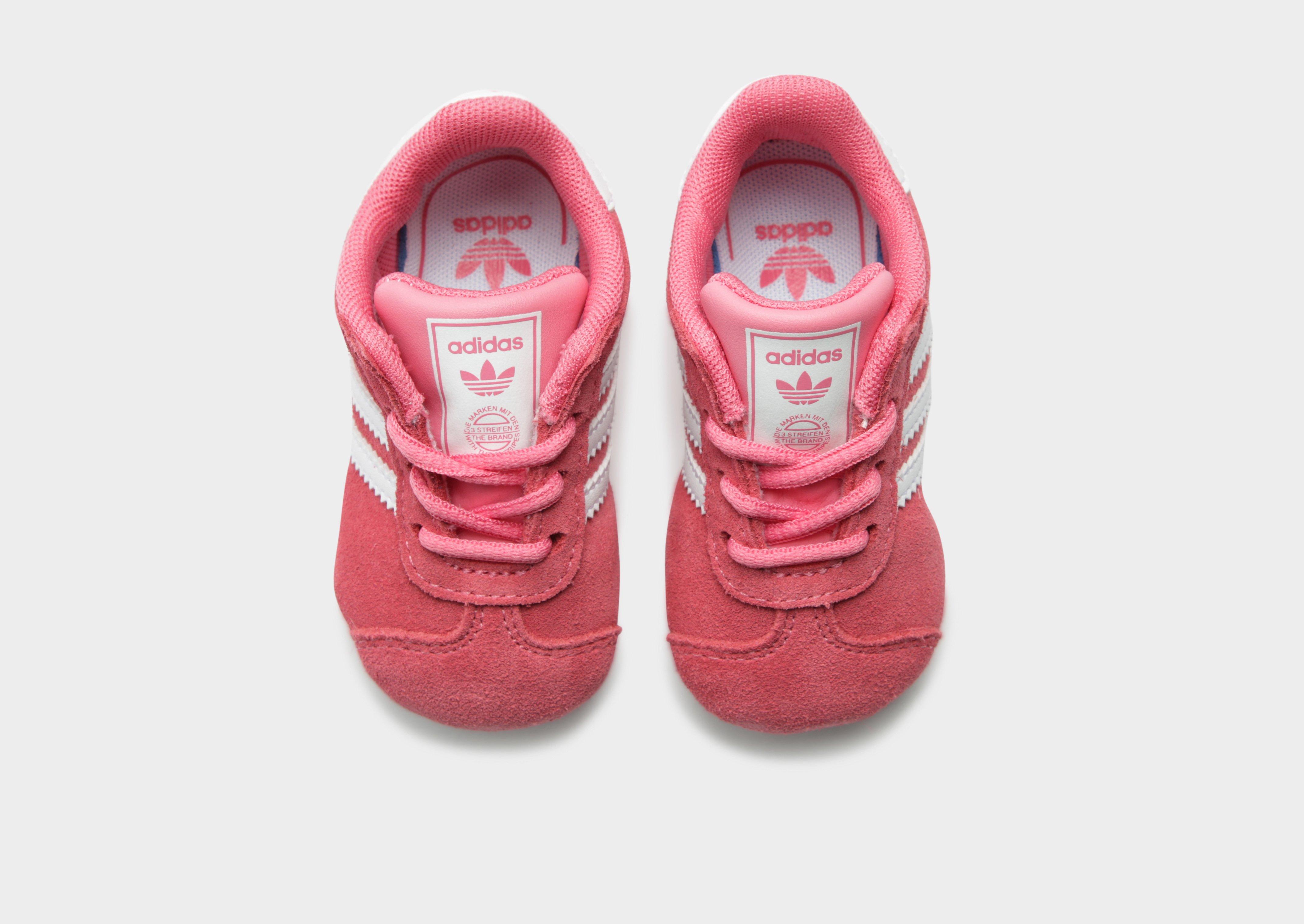 jd sports pink gazelles