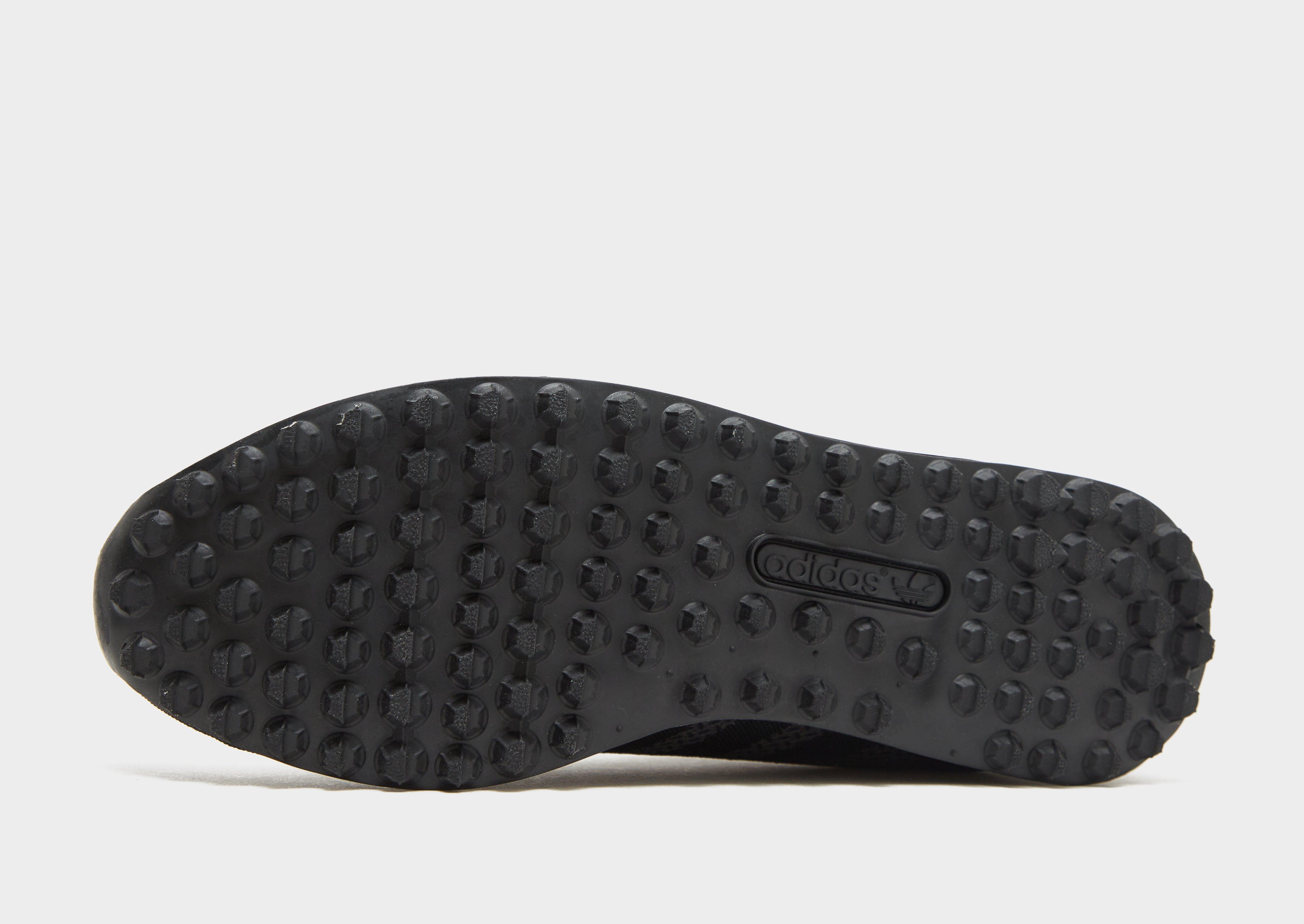 Compra LA Trainer Woven en Negro