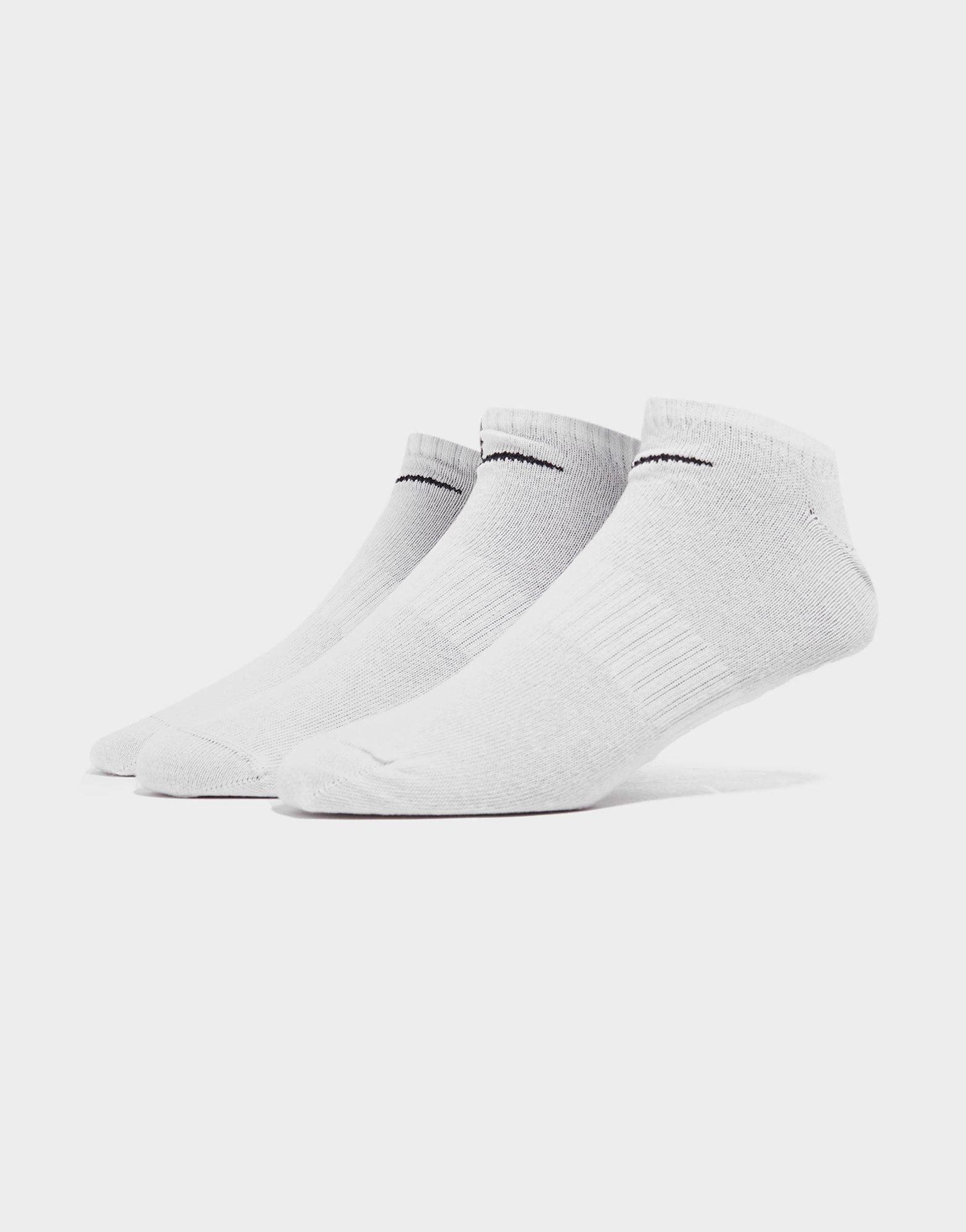 Nike women's white store no show socks